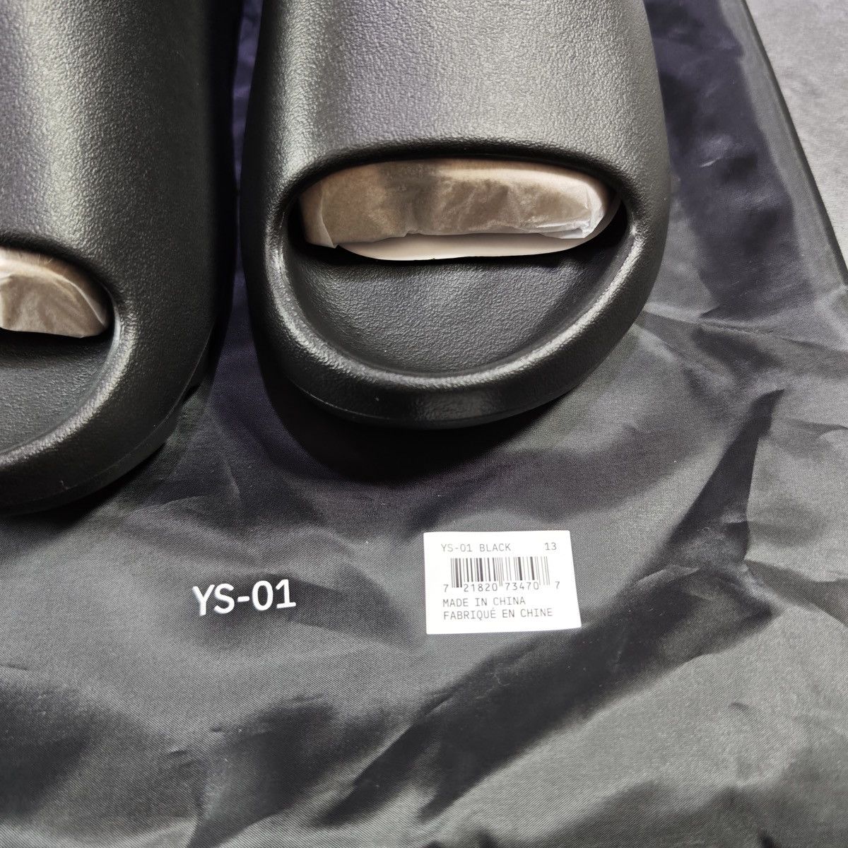 Yeezy YZY YS-01 Slides Black Size US 13 / EU 46 - 2 Thumbnail