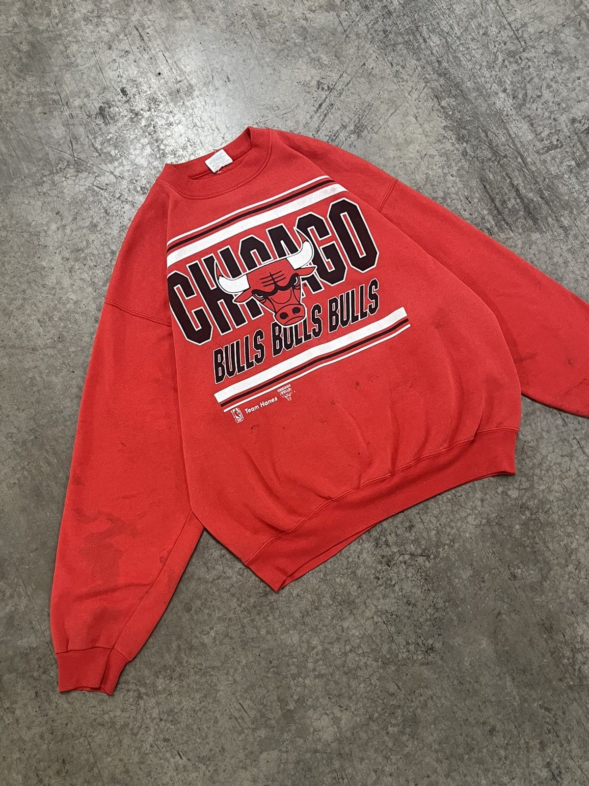 Vintage Vintage Chicago bulls 90s crewneck boxy fit streetwear hype Size US XXL / EU 58 / 5 - 2 Thumbnail