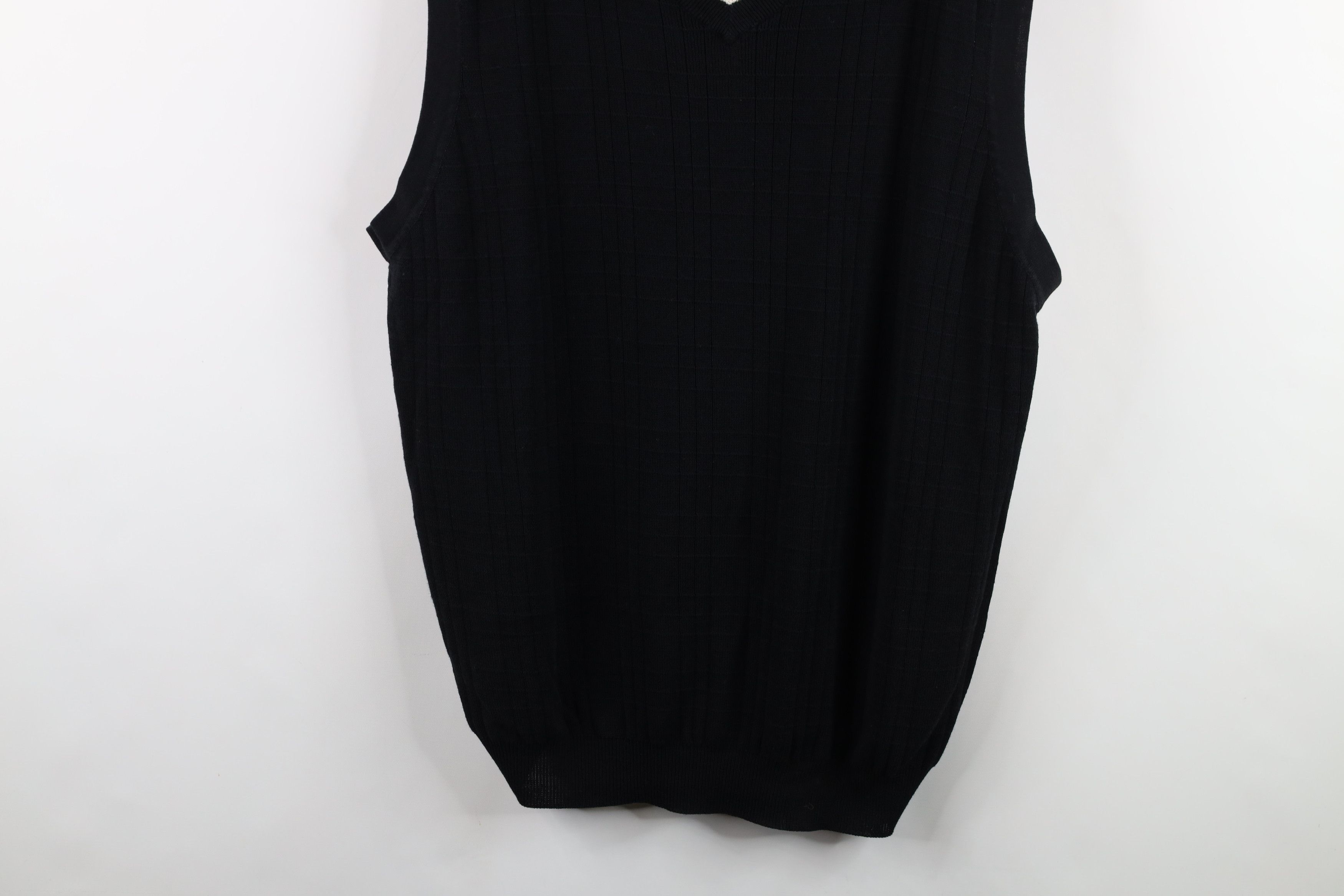 Vintage Vintage 90s Streetwear Lightweight Knit V-Neck Sweater Vest Size US XL / EU 56 / 4 - 3 Thumbnail