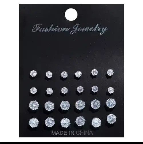 Jewelry Hitomi x Miwa 12 Pairs/Pack White Shiny Wedding Stud Earring Size ONE SIZE - 6 Thumbnail
