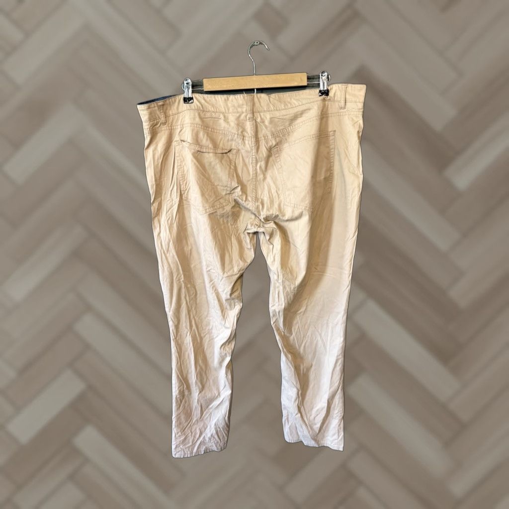Vintage VINTAGE Tailor Mens Khaki Chino Pants 42 x 30 Regular Beige 42 30 Mens Size US 42 / EU 58 - 1 Thumbnail