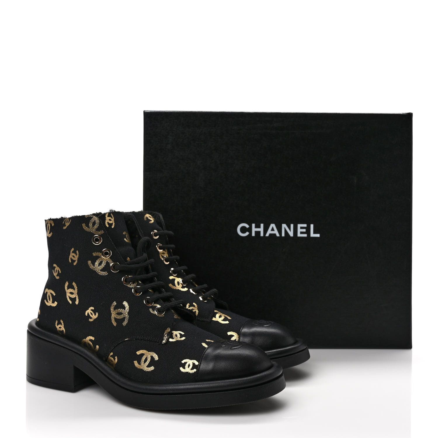 os11x0124 Lace Up Boot in Black
