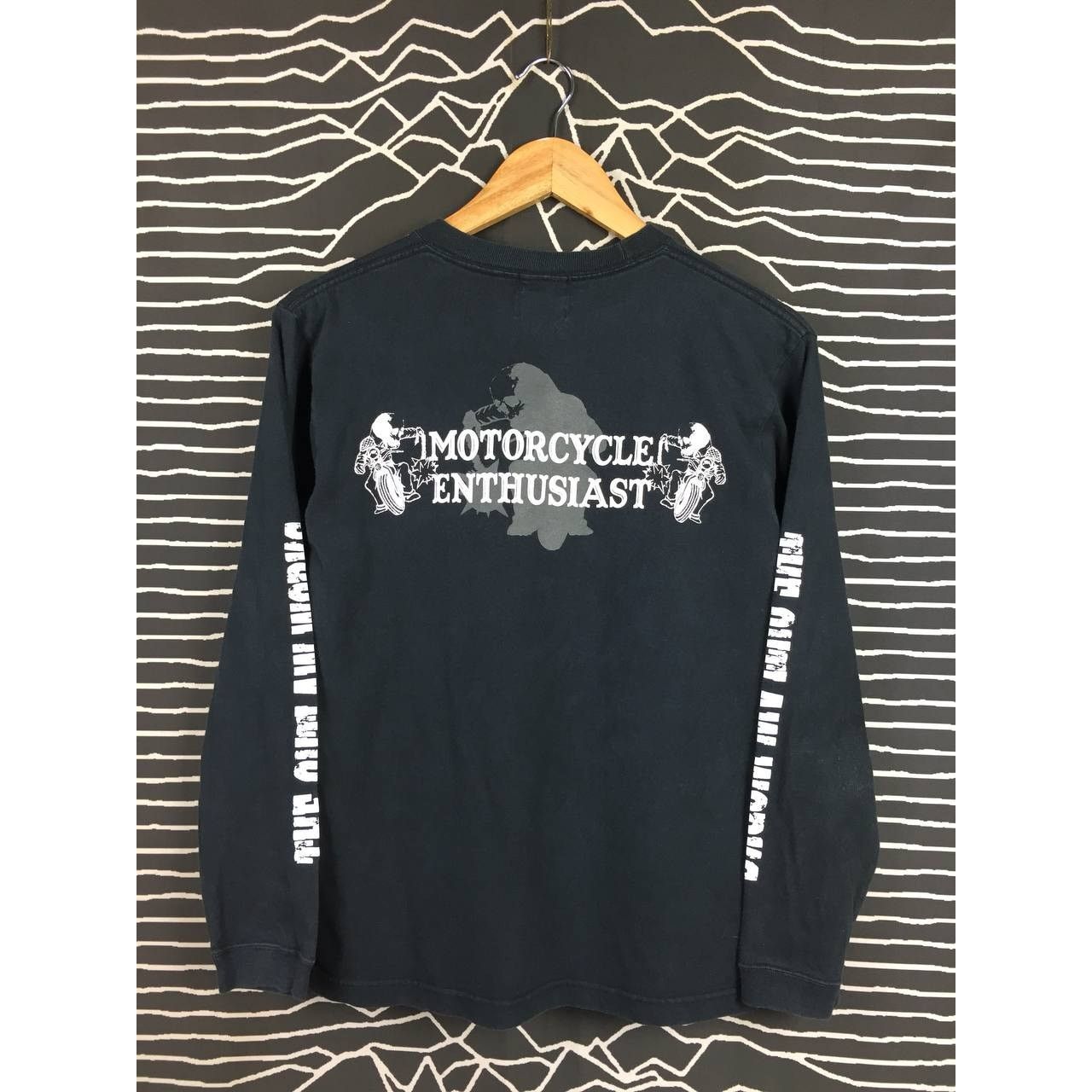 Vintage The Outlaw Works Motorcycle Enthusiast Longsleeve Tee Size US S / EU 44-46 / 1 - 1 Thumbnail