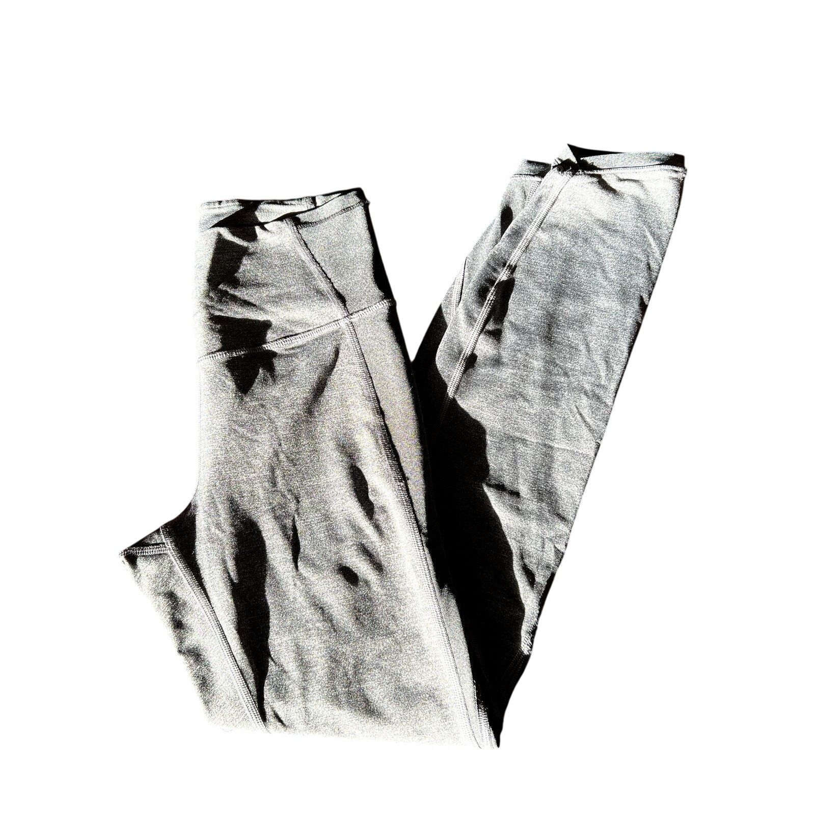 Lululemon Lululemon Grey Leggings Size 27" / US 4 / IT 40 - 1 Thumbnail
