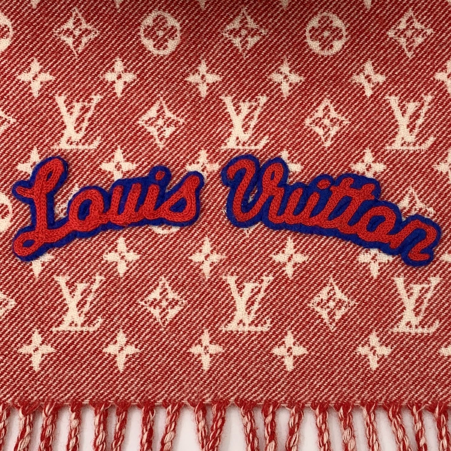 Louis Vuitton Louis Vuitton Red Monogram Wool & Cashmere Fringe Scarf 200x Size ONE SIZE - 4 Thumbnail