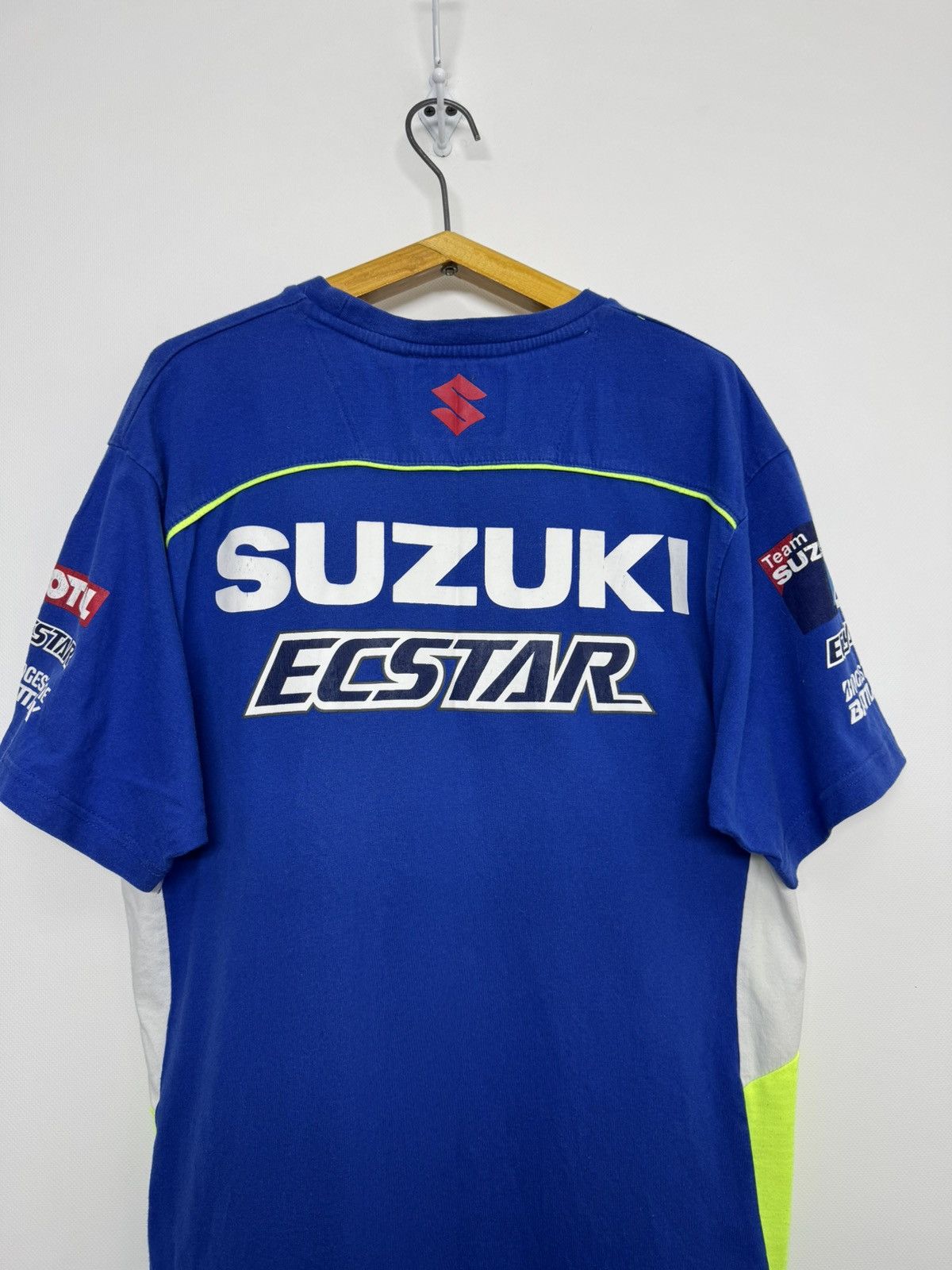 Vintage Vintage Y2k Suzuki Racing Big Logo T Shirt Size US L / EU 52-54 / 3 - 1 Thumbnail