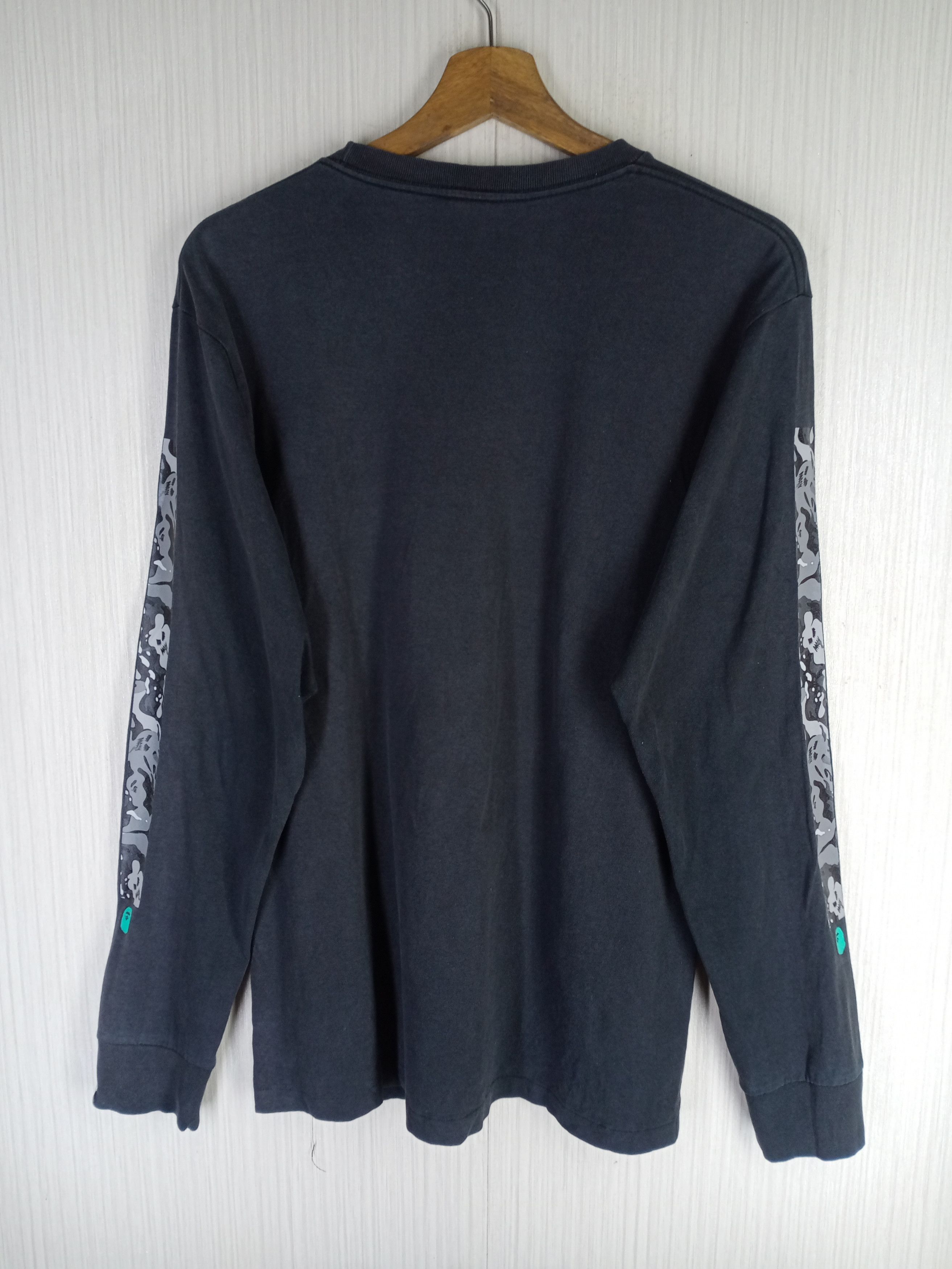 Bape Vintage BAPE Ape Shall Never Kill Ape Long Sleeve Tshirt Size US M / EU 48-50 / 2 - 7 Thumbnail