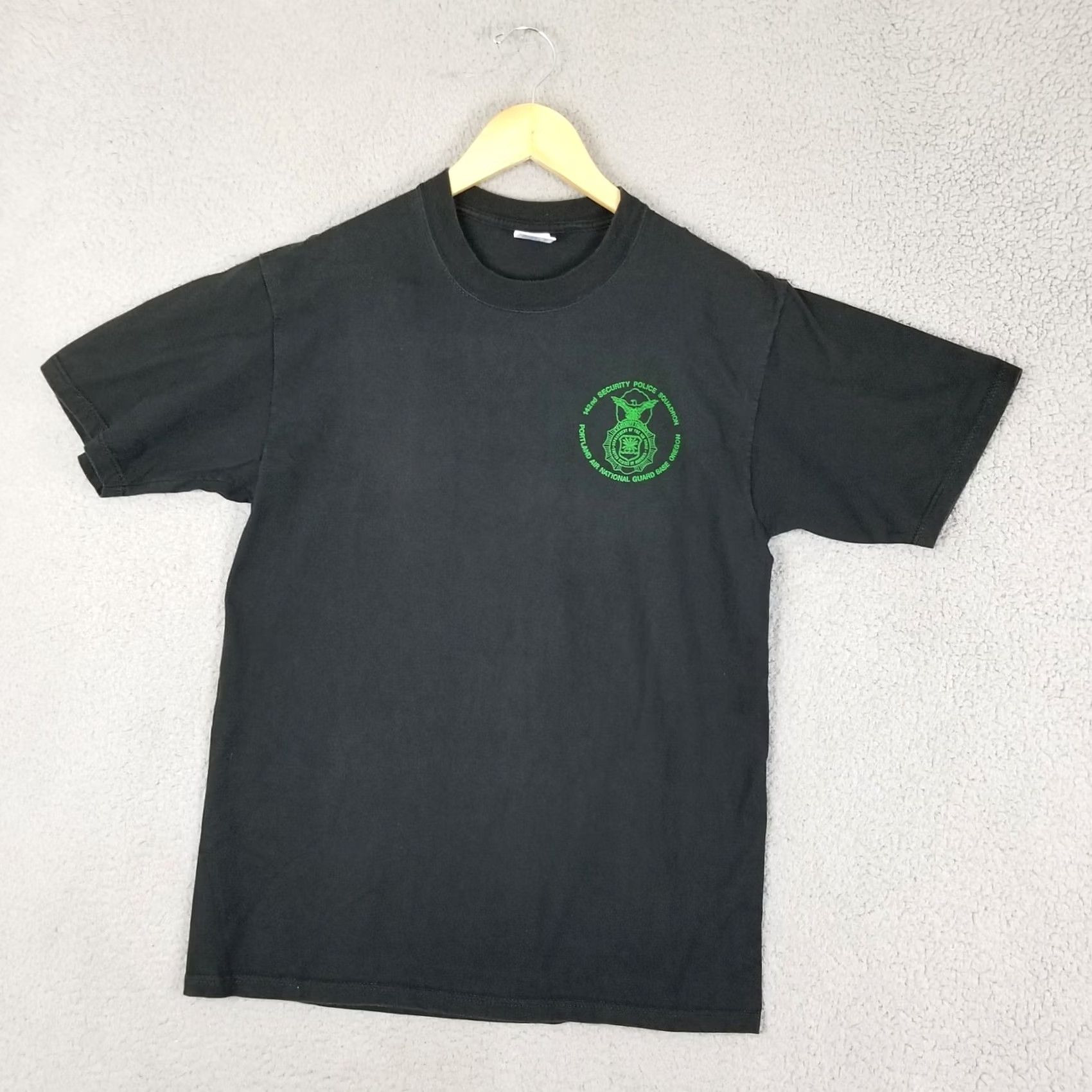 Vintage VINTAGE PORTLAND AIR NATIONAL GUARD SHIRT Men Medium Black Crew Neck Short Sleeve T-Shirt USA 90s USNG Logo Double Sided Mens Size US M / EU 48-50 / 2 - 2 Thumbnail