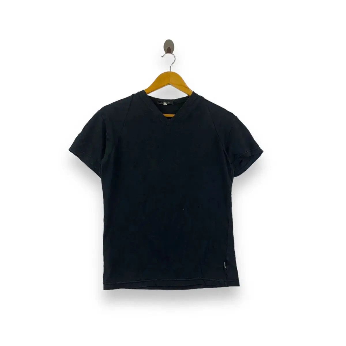Alexander McQueen Vintage ALEXANDER MCQUEEN Minimalist Design Black Tee Shirt Size S / US 4 / IT 40 - 1 Thumbnail