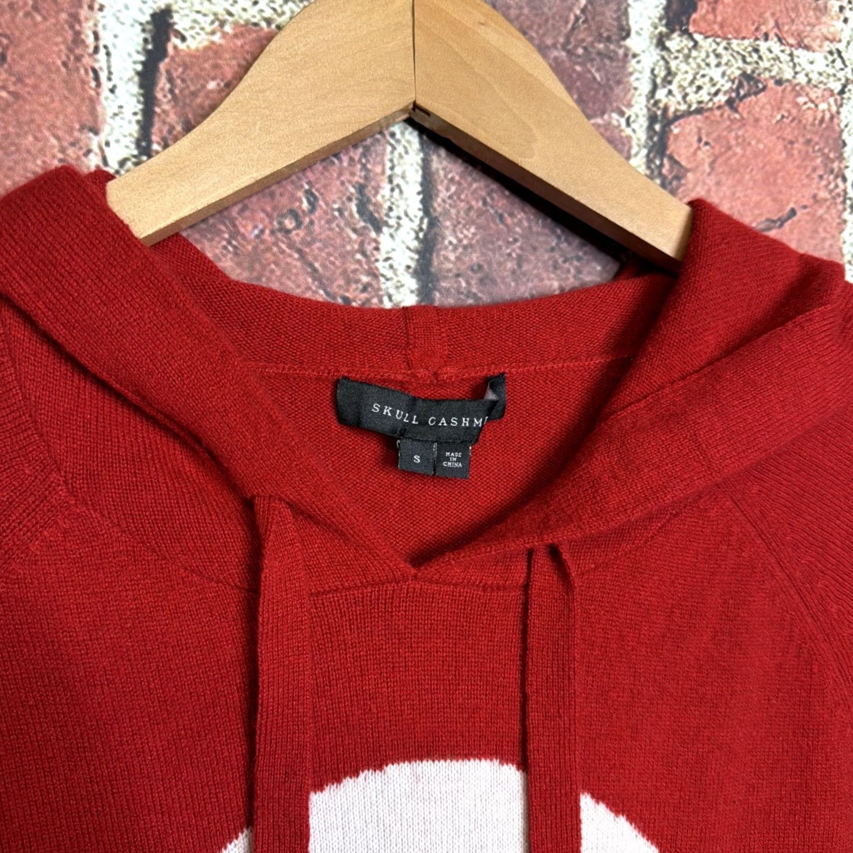 Vintage Skull Cashmere Hoodie Sweater Striped Red Graphic Print Hooded Pullover Size S Women Casual Knit Size S / US 4 / IT 40 - 2 Thumbnail