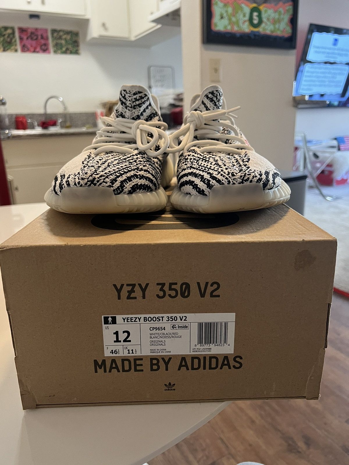 Yeezy Yeezy Boost 350 V2 Size US 12 / EU 45 - 16 Thumbnail