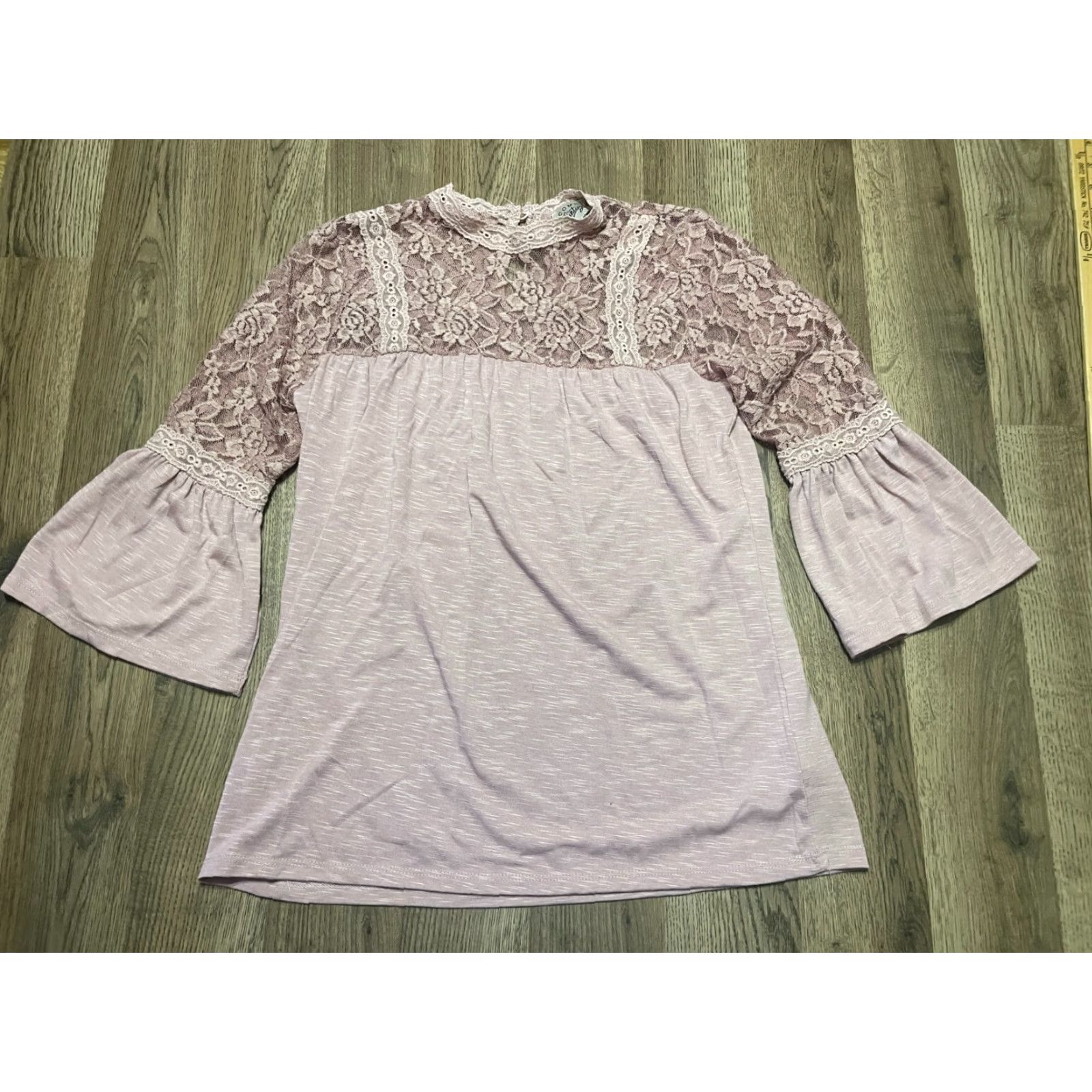 Bell VINTAGE Como Shirt, Women’s Size Small, Pink Lace Top, 3/4 Bell Sleeve, T-Shirt, Womens Size S / US 4 / IT 40 - 2 Thumbnail