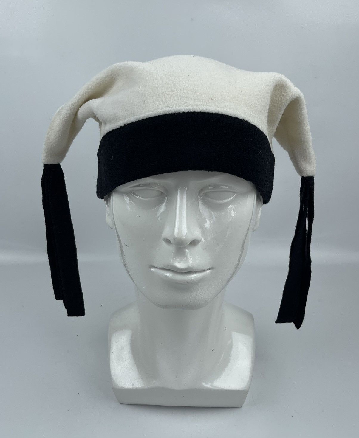 Japanese Brand rare design beanie hat winter hat Size ONE SIZE - 2 Thumbnail