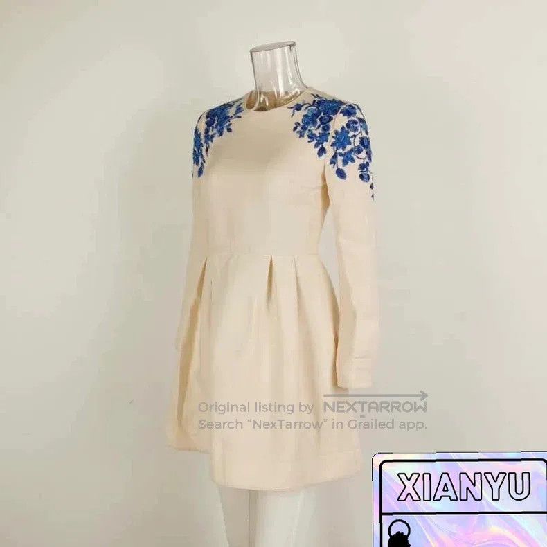 Valentino Valentino Wool embroidered sequin women's dress Size S / US 4 / IT 40 - 5 Thumbnail