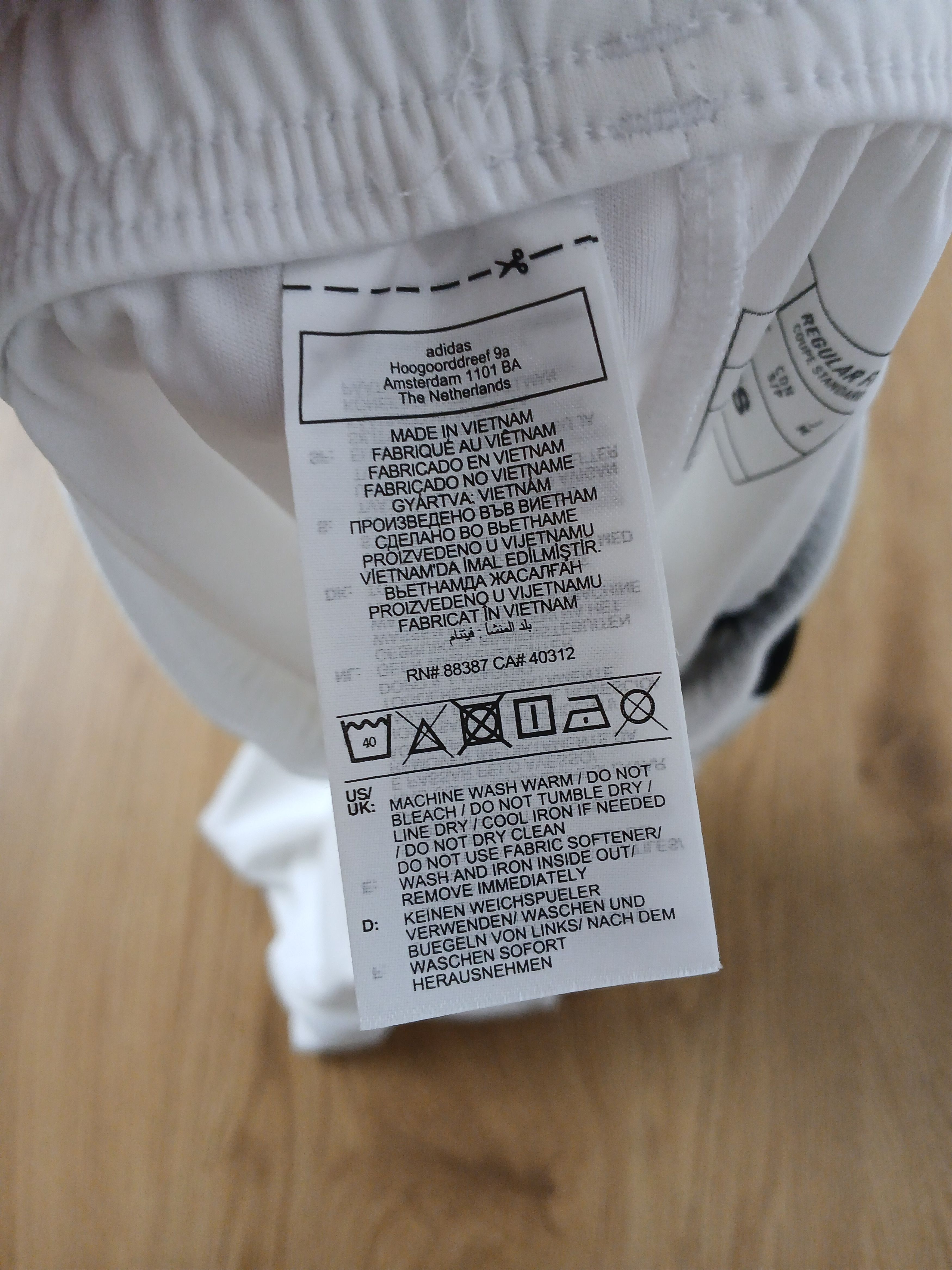 Adidas Adidas Shorts size S Size US 29 - 6 Thumbnail