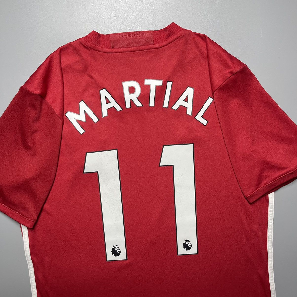 Adidas MAN UNITED ADIDAS 2016/2017 SOCCER HOME JERSEY #11 MARTIAL Size US M / EU 48-50 / 2 - 9 Thumbnail