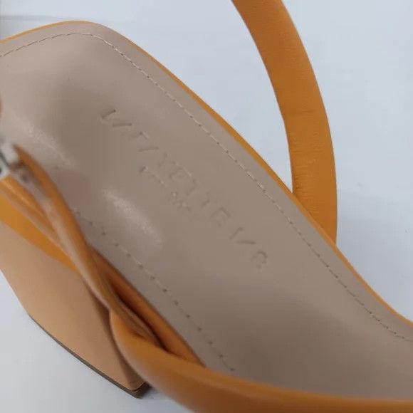 Lafayette 148 LAFAYETTE 148 Yellow Calfskin Leather Heeled City Sandals 38 Size US 8 / IT 38 - 15 Thumbnail