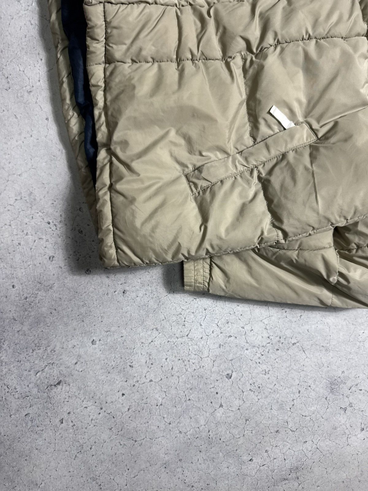 Fila Fila Vintage Down Puffer Jacket Big Logo Beige Size US L / EU 52-54 / 3 - 4 Thumbnail