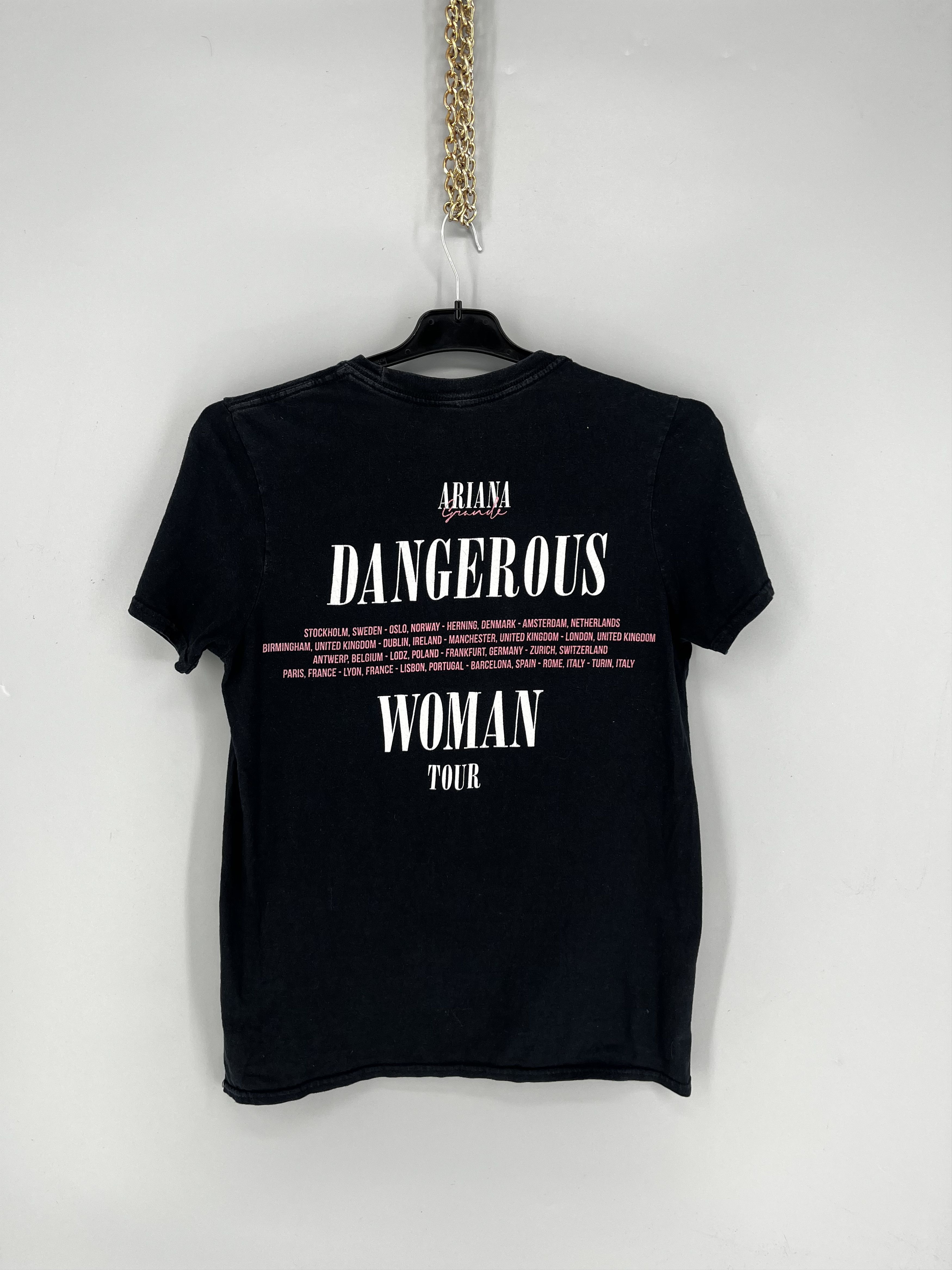 Band Tees Ariana Grande Shirt Short Sleeve Concert Shirt Band Black S Size US S / EU 44-46 / 1 - 9 Thumbnail