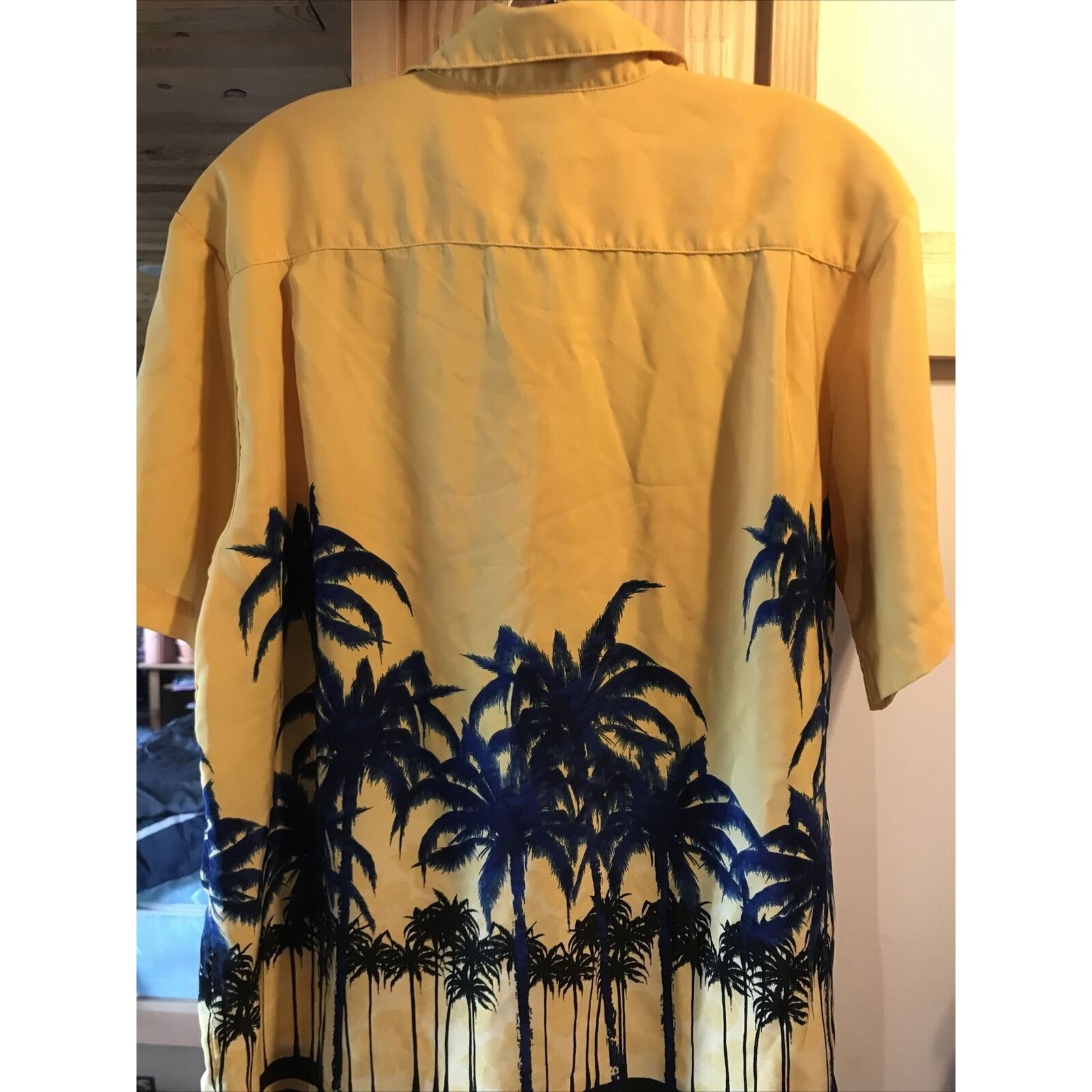 Other Extreme Gear Men's M Yellow Palm SS Polyester Hawaiian Shirt Size US M / EU 48-50 / 2 - 10 Thumbnail