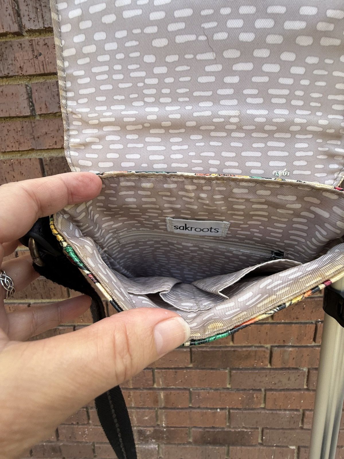 Other Sakroots Artist Circle Small Flap Messenger Bag Purse Boho Size ONE SIZE - 11 Thumbnail