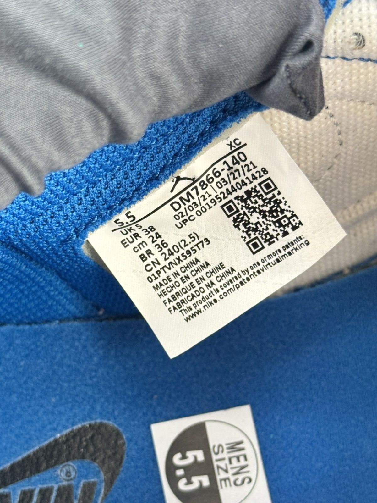 Nike × Travis Scott JORDAN 1 RETRO LOW FRAGMENT X TRAVIS SCOTT Size US 5.5 / EU 38 - 11 Thumbnail