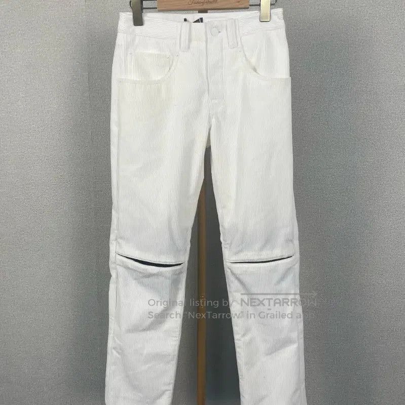 Louis Vuitton Louis Vuitton Women's White Casual Pants . Size 22" - 1 Thumbnail