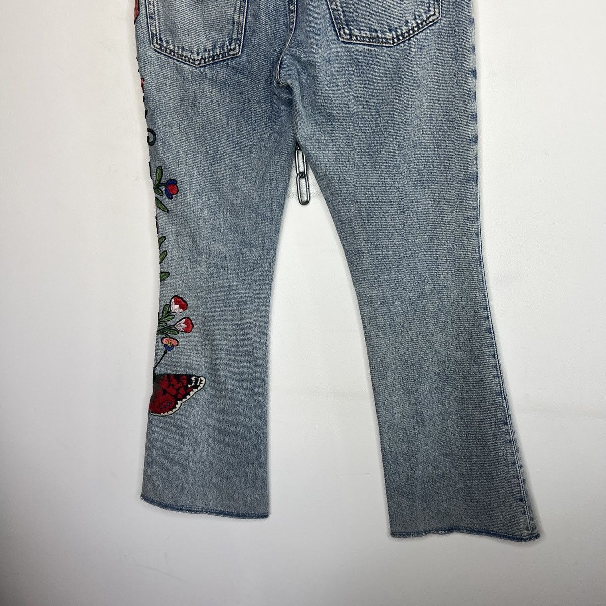 Gucci Gucci Floral Flowers Embroidery Jeans Denim Trousers Pants Size 27" / US 4 / IT 40 - 8 Thumbnail