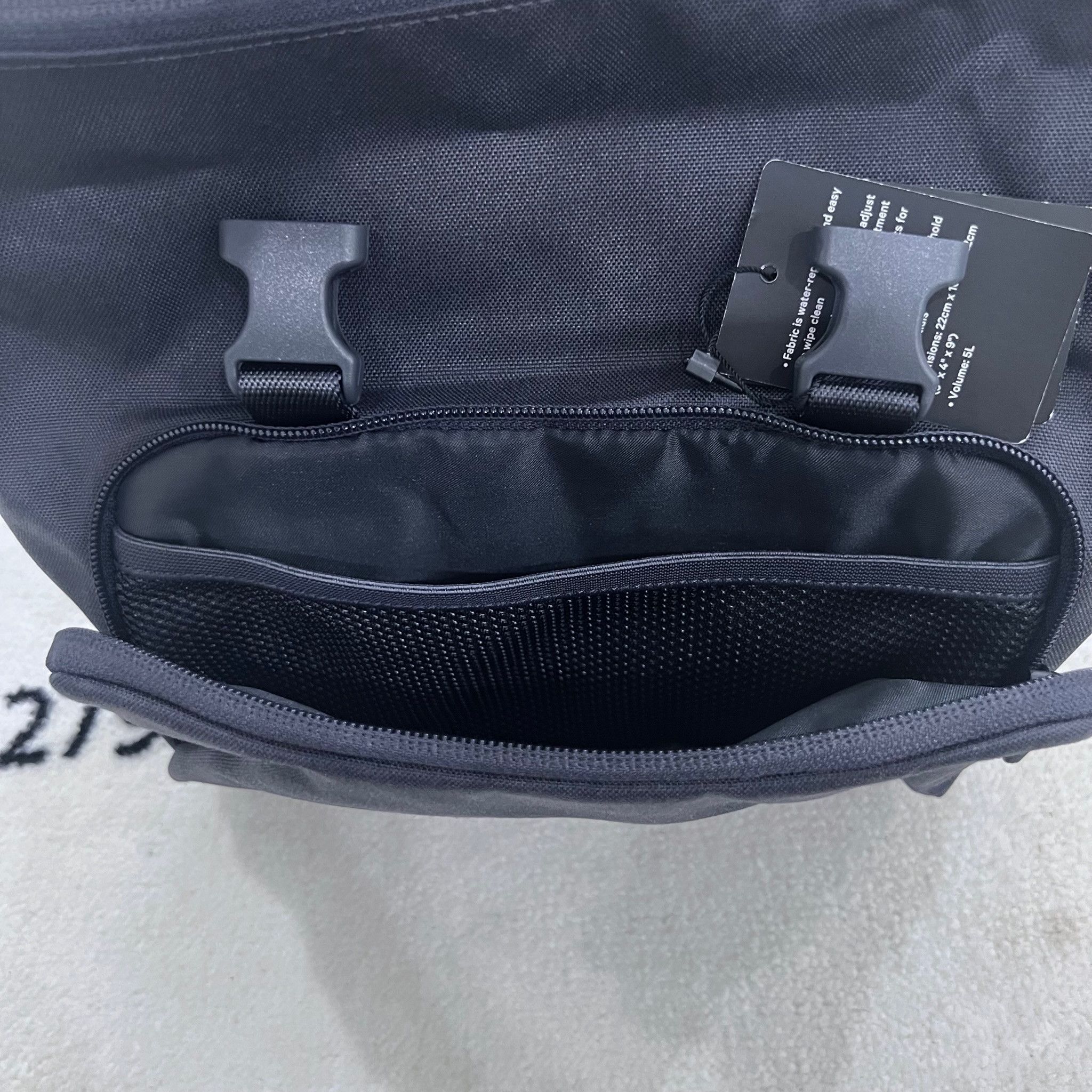 Lululemon Lululemon Early Embark Toiletry Kit Bag / Travel Pouch Size 26 - 11 Thumbnail