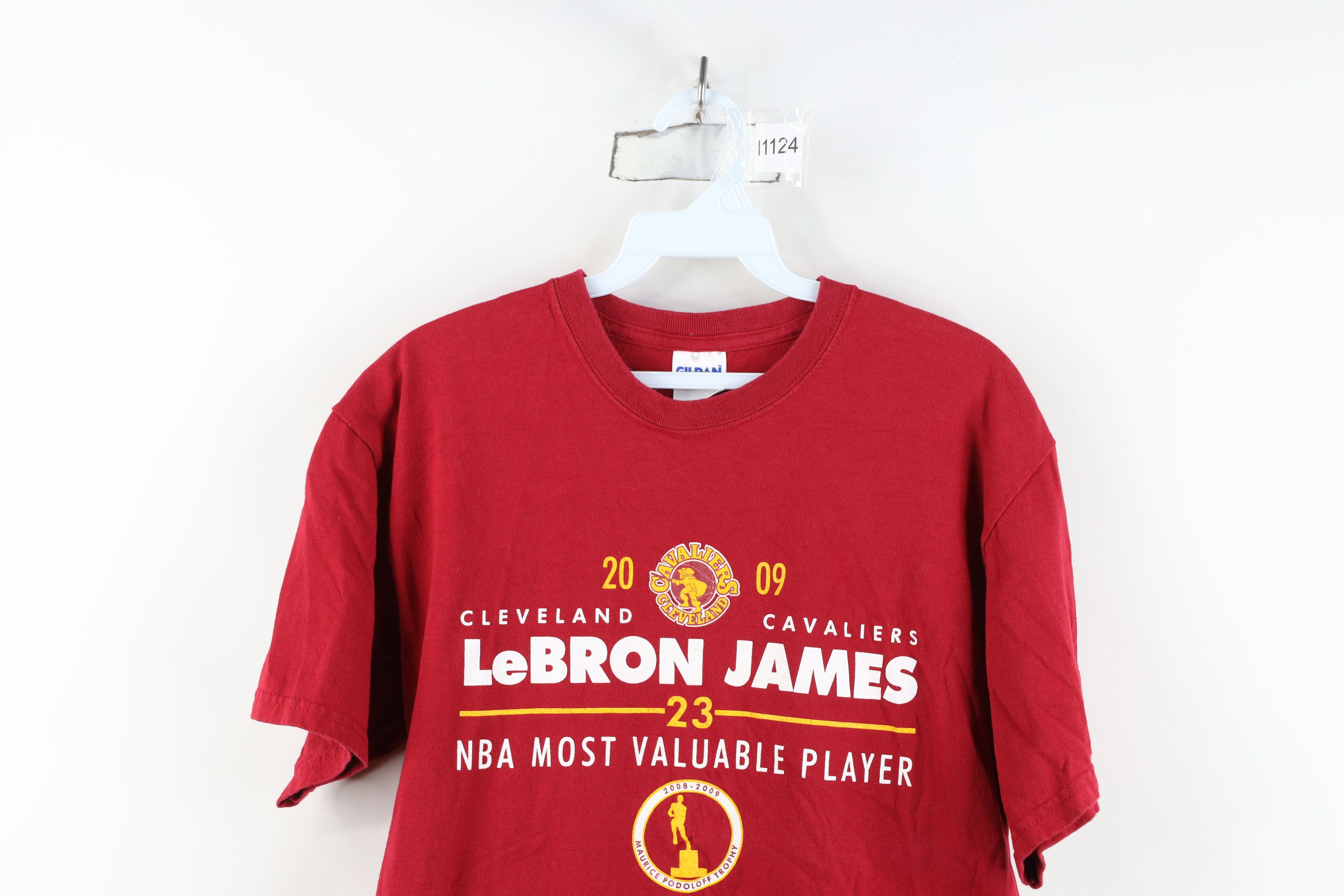 Vintage Vintage Y2K James Cleveland Cavaliers Basketball T-Shirt Size US M / EU 48-50 / 2 - 2 Thumbnail