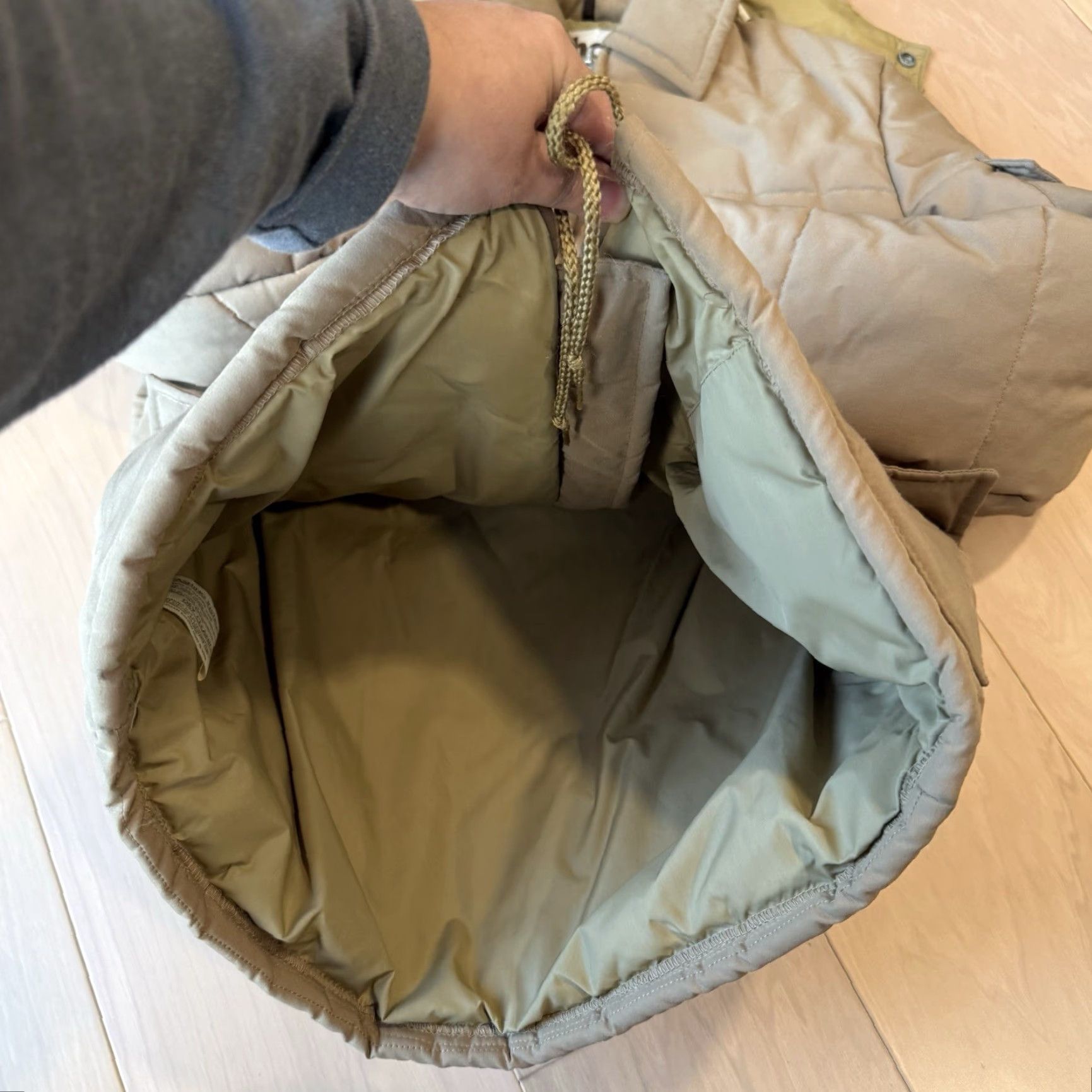 Schott VINTAGE Schott Puffer Jacket Small Jacket Men Beige 90s USA Parka Winter Quilted Insulated Zip Mid-Length Size US S / EU 44-46 / 1 - 7 Thumbnail