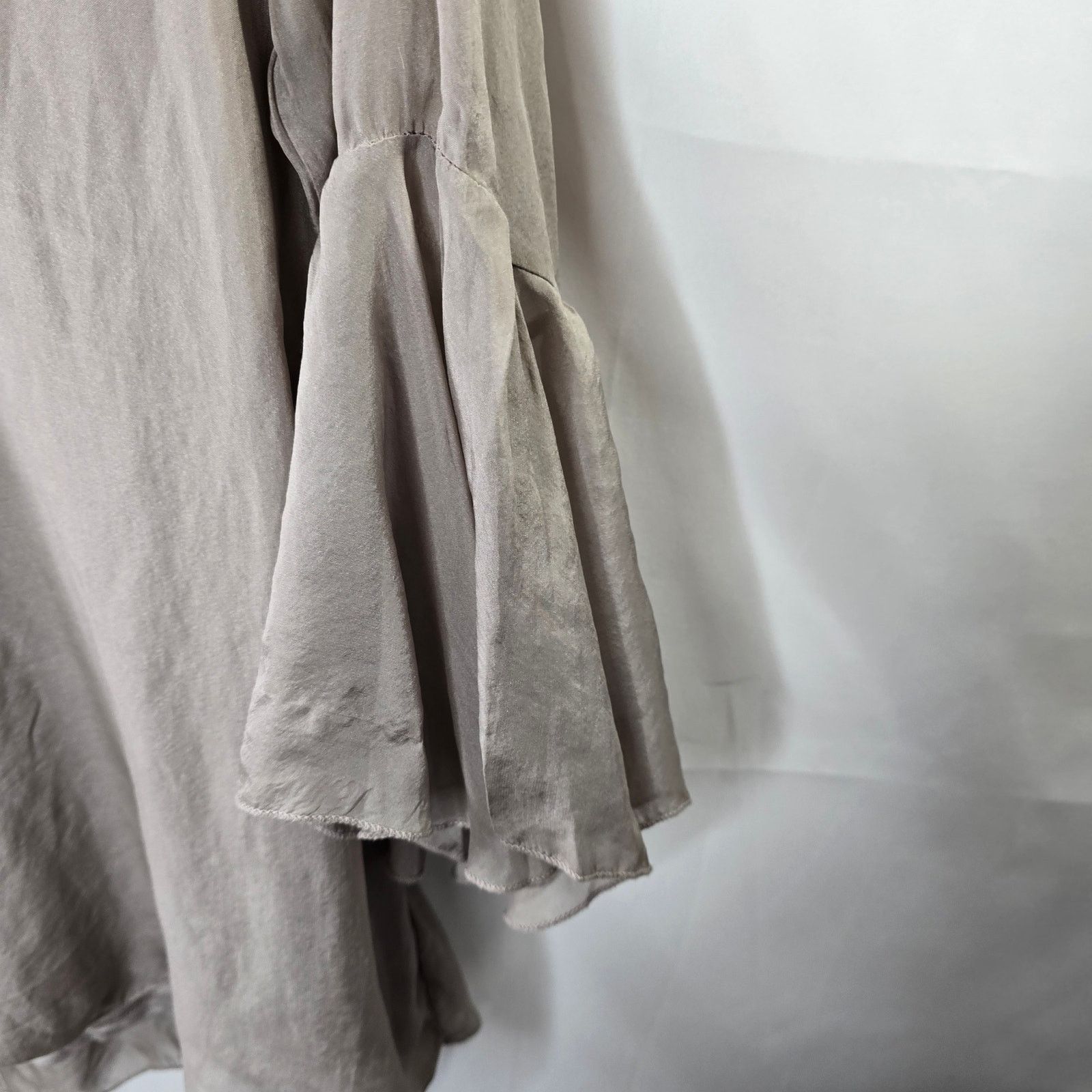Other Giulia Italian Silk Beige Taupe Tie Front Boho Top Medium Size M / US 6-8 / IT 42-44 - 7 Thumbnail
