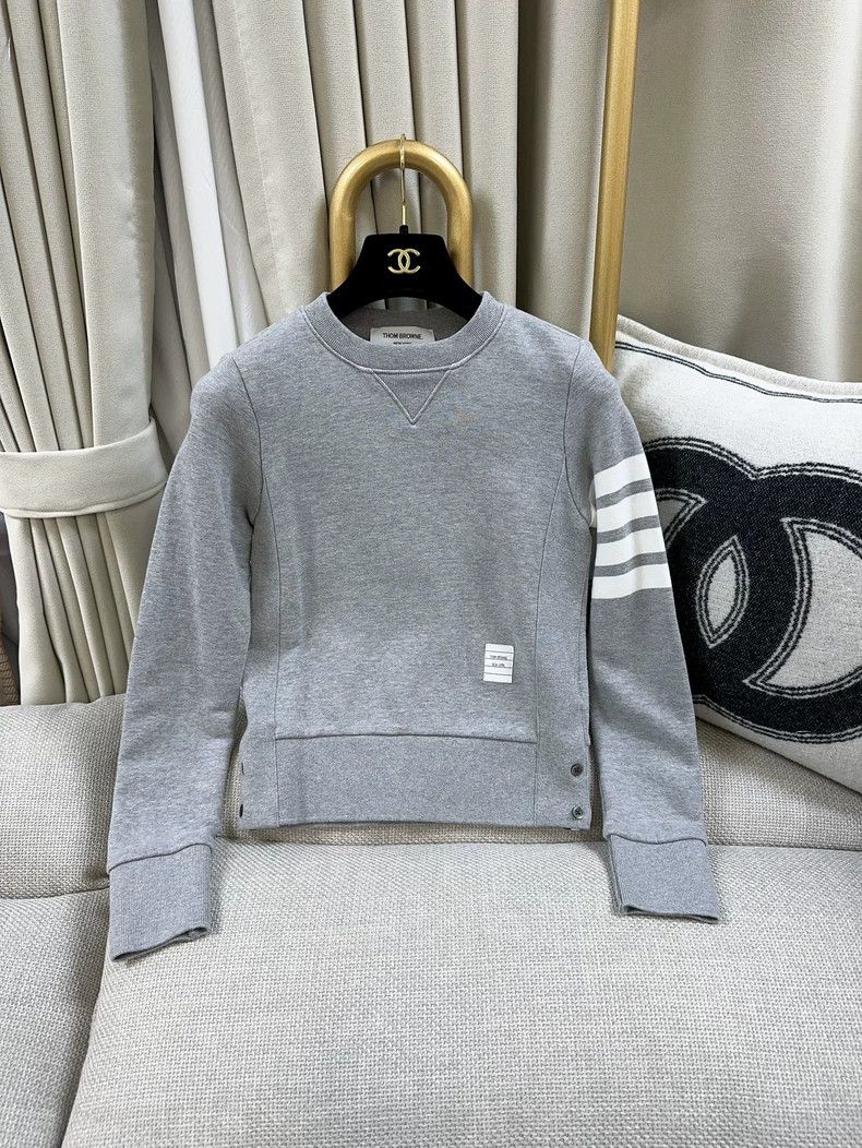 Thom Browne Thom browne Size 38 Classic gray four-bar round-neck sweat Size US XS / EU 42 / 0 - 1 Thumbnail