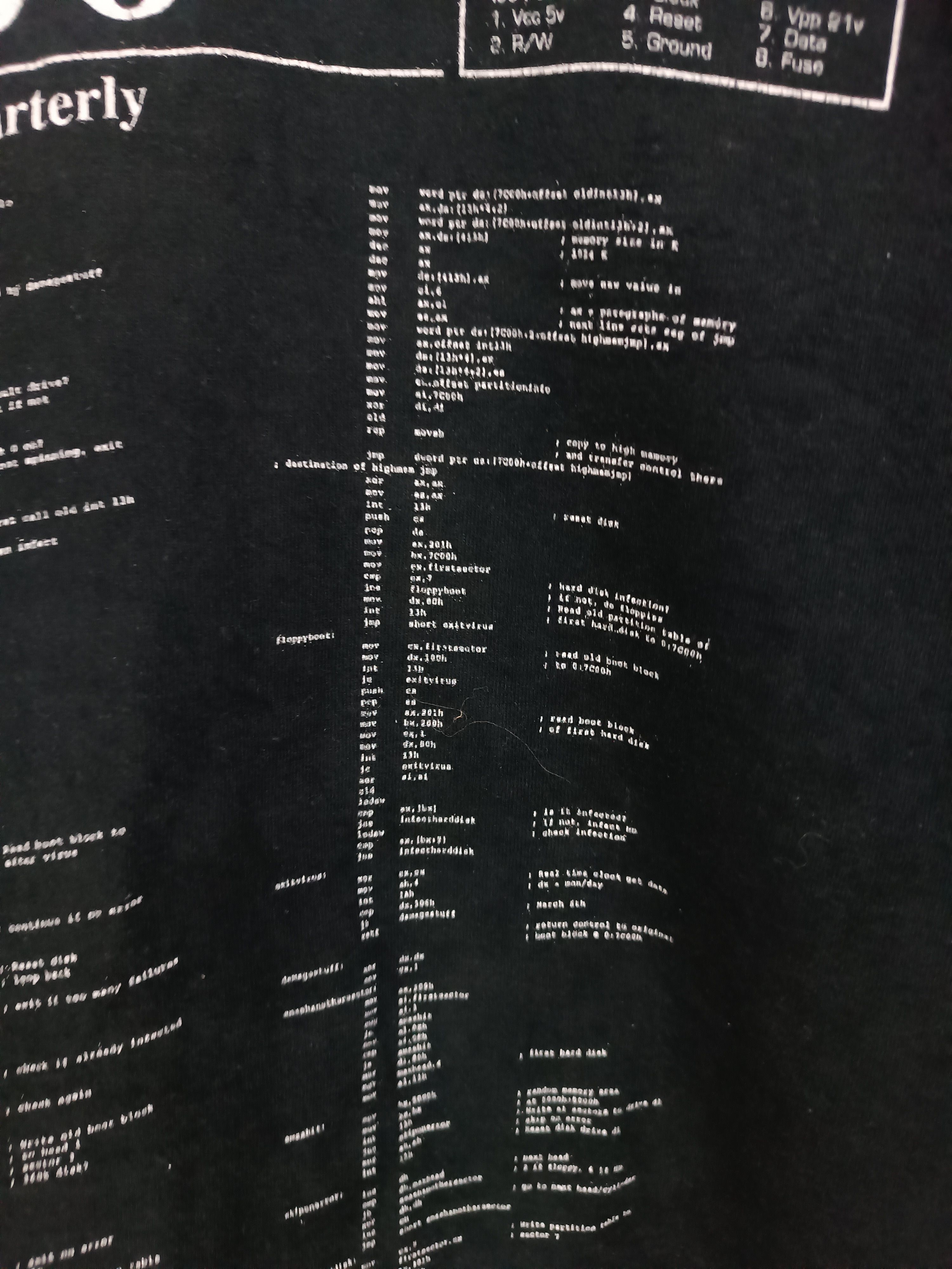 Vintage VINTAGE 90'S 2600:THE HACKER QUARTERLY VERY RARE MICROSOFT Size US XL / EU 56 / 4 - 18 Thumbnail