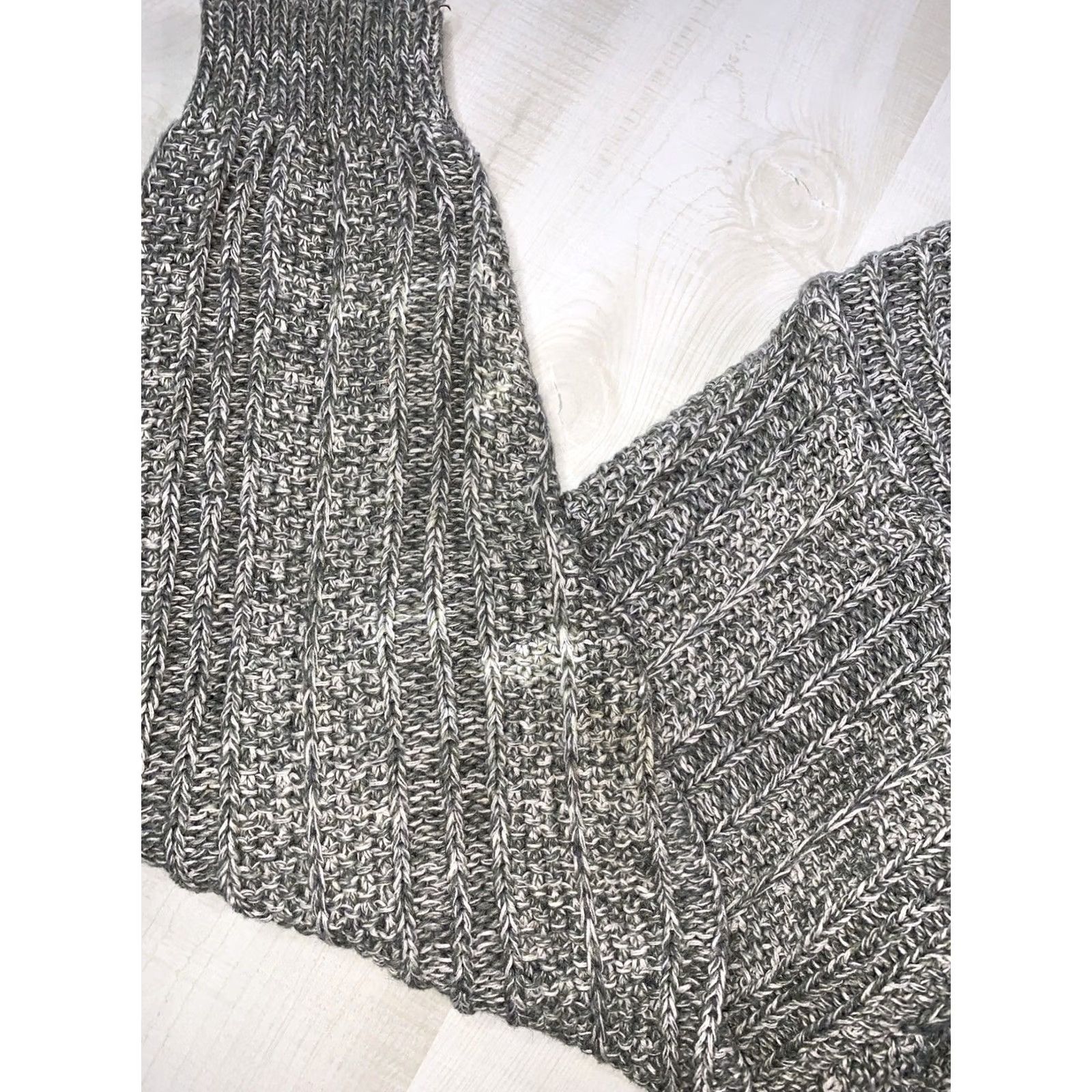 Eddie Bauer VINTAGE Eddie Bauer Sweater Women's Medium Silk Cotton Blend Chunky-Knit Crew Neck Gray USA 90s Pullover Mens Womens? Size M / US 6-8 / IT 42-44 - 5 Thumbnail
