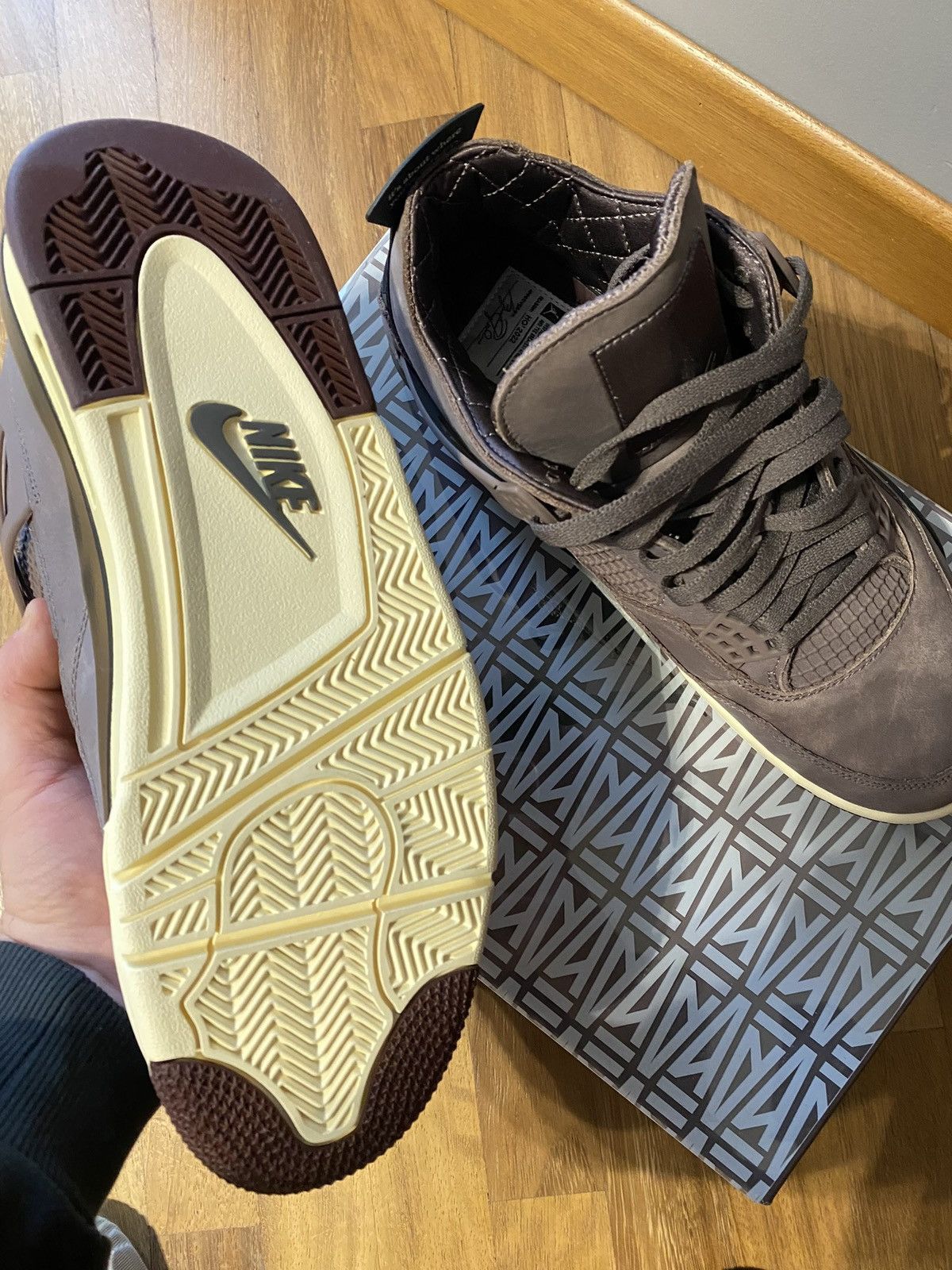 A Ma Maniere × Jordan Brand × Nike Jordan 4 “A Ma Maniere” Size US 10 / EU 43 - 7 Thumbnail