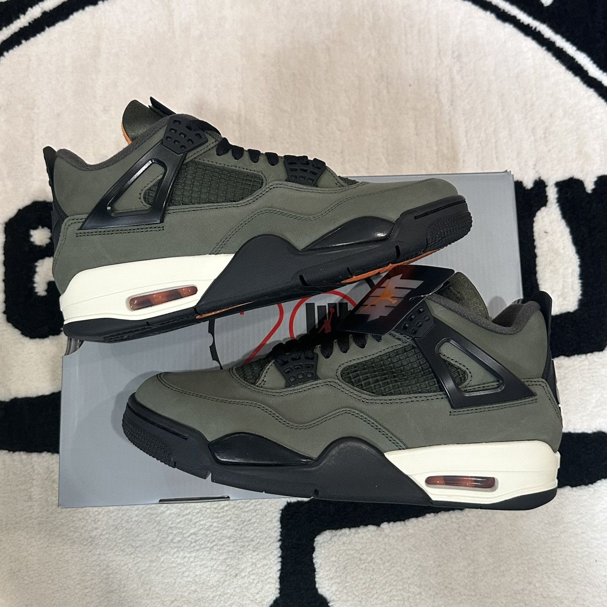 Jordan Brand × Undefeated Air Jordan 4 Undefeated Retro SP (2025) Size US 9 / EU 42 - 2 Thumbnail