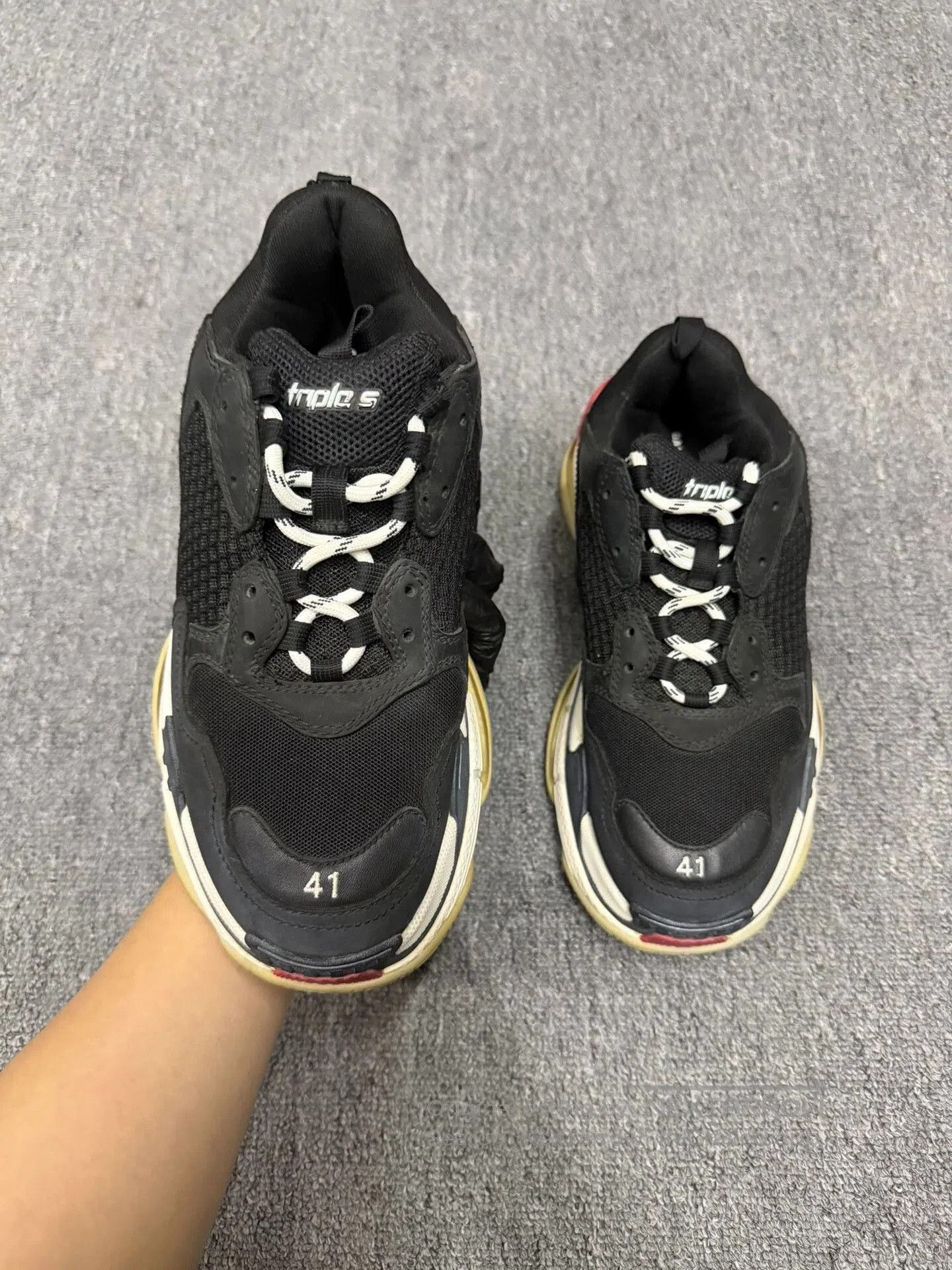 Balenciaga Balenciaga Triple S Black and Red Sneakers. Size US 8 / EU 41 - 4 Thumbnail