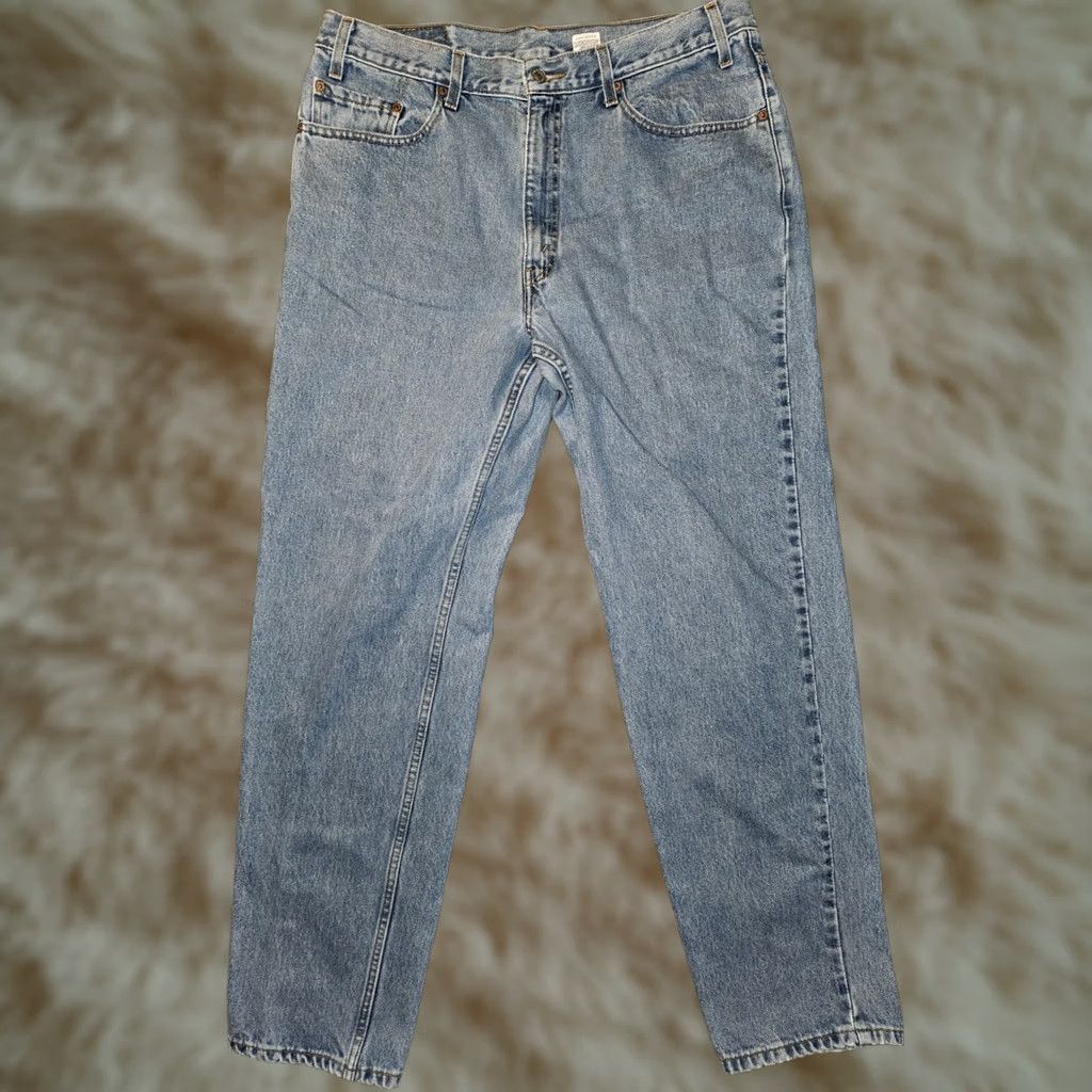 Levi's VINTAGE Levi's 550 Jeans Men 38x34 Relaxed Straight 90s Grunge Blue Denim Distressed Womens? Size US 38 / EU 54 - 1 Thumbnail