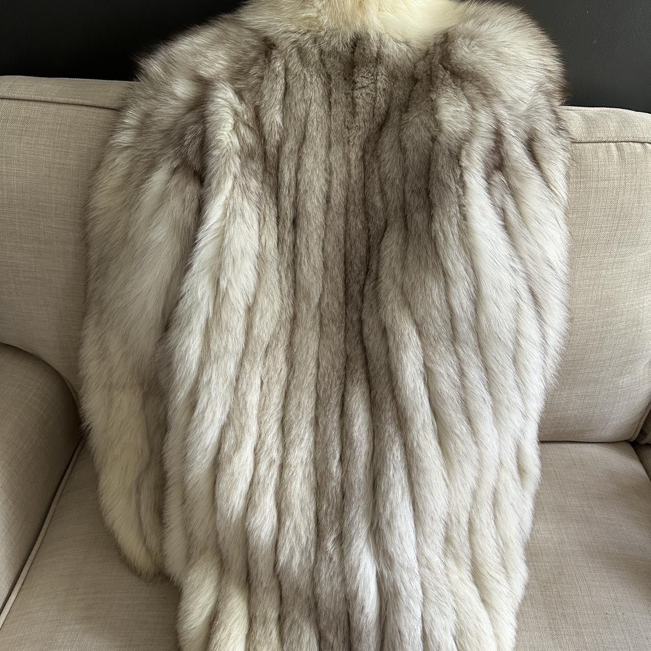 Vintage GORGEOUS Vintage Blue Fox Fur Coat Finland Size ONE SIZE - 5 Thumbnail