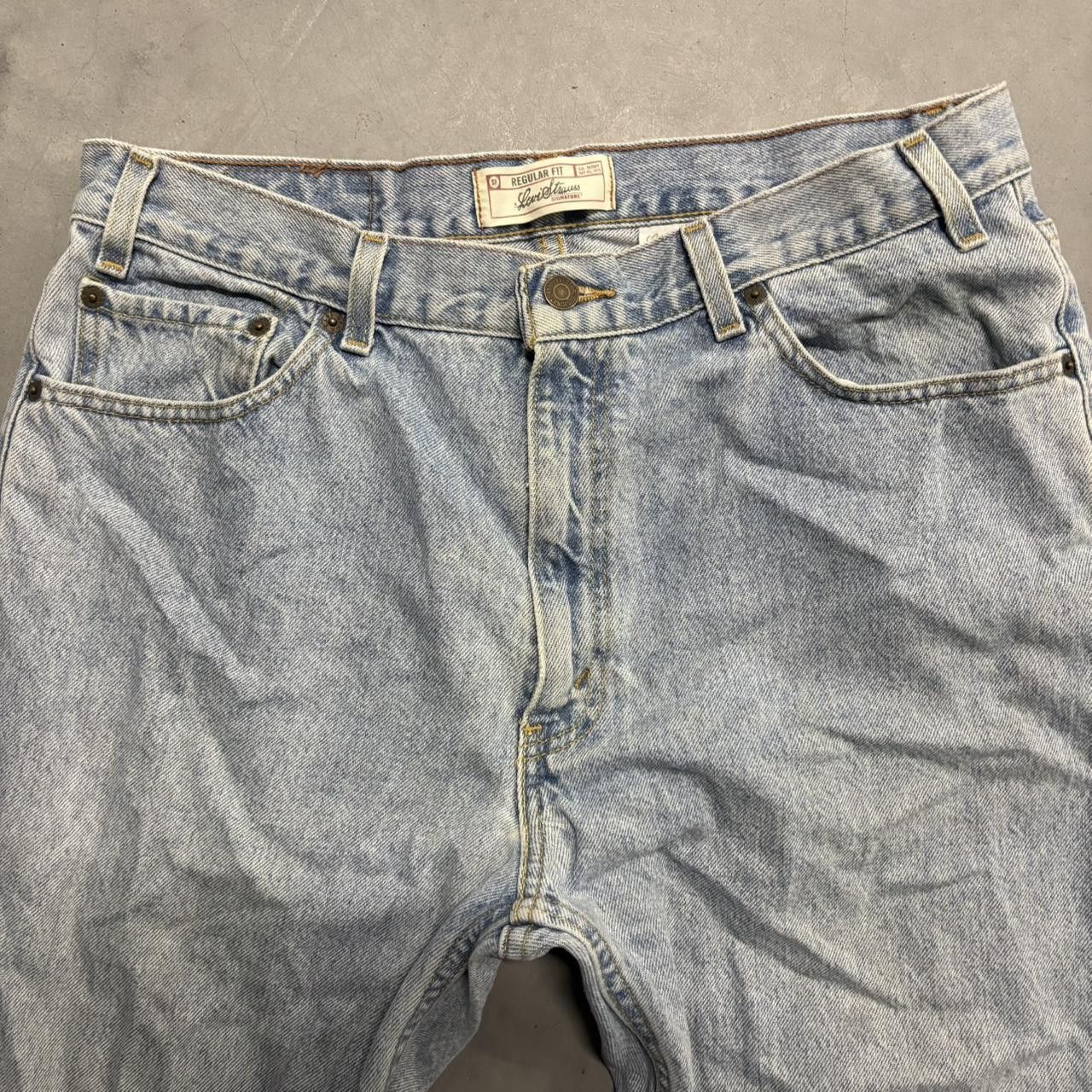 Levi's × Vintage Crazy Vintage Y2K/2000s Levis Skater style Tall Light Blue Wash Denim Jeans! Size US 36 / EU 52 - 4 Thumbnail