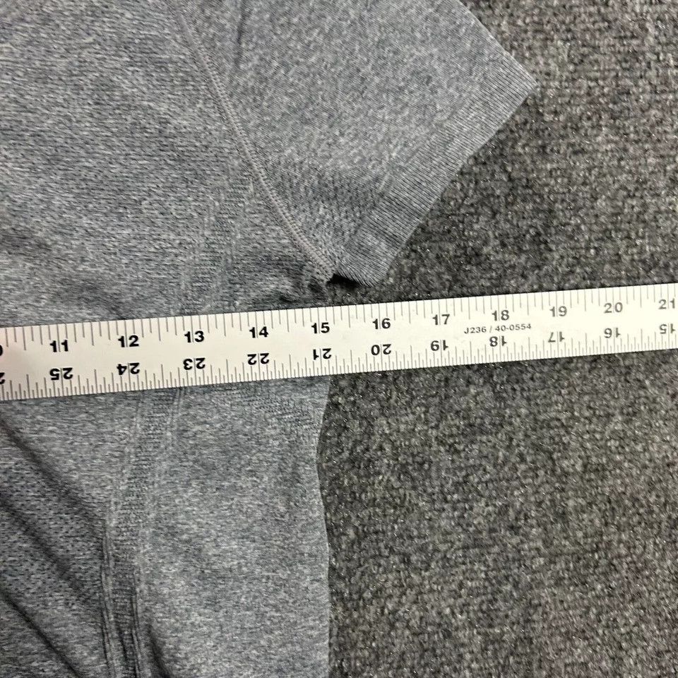 Athleta Athleta Top Womens Small Gray Stretch Performance Active Size S / US 4 / IT 40 - 3 Thumbnail