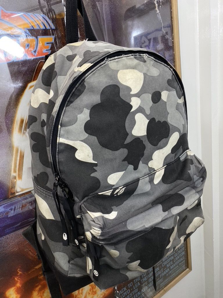 Bape 2000s A Bathing Ape Glow In The Dark City Camo Day Backpack Size ONE SIZE - 8 Thumbnail