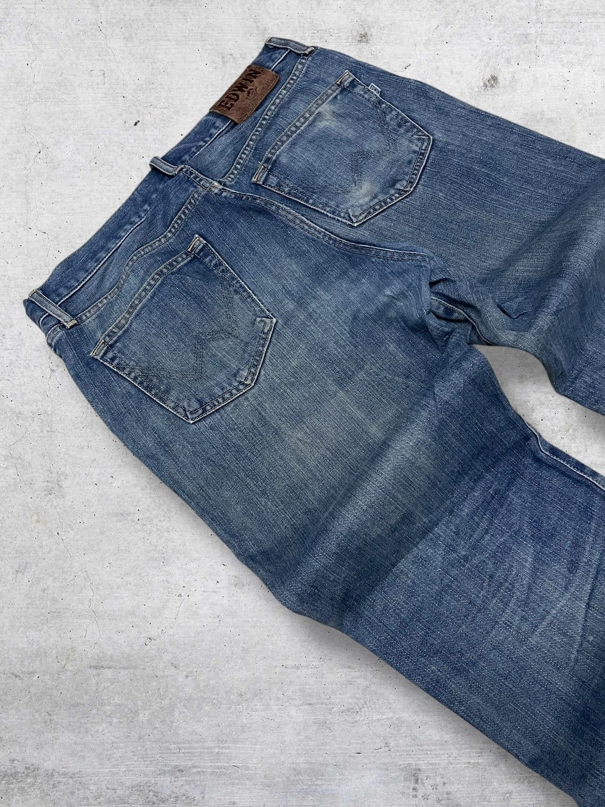 Edwin VINTAGE EDWIN 90S DESIGNER JAPAN OG RIPPED MUDWASH DENIM Size US 32 / EU 48 - 13 Thumbnail