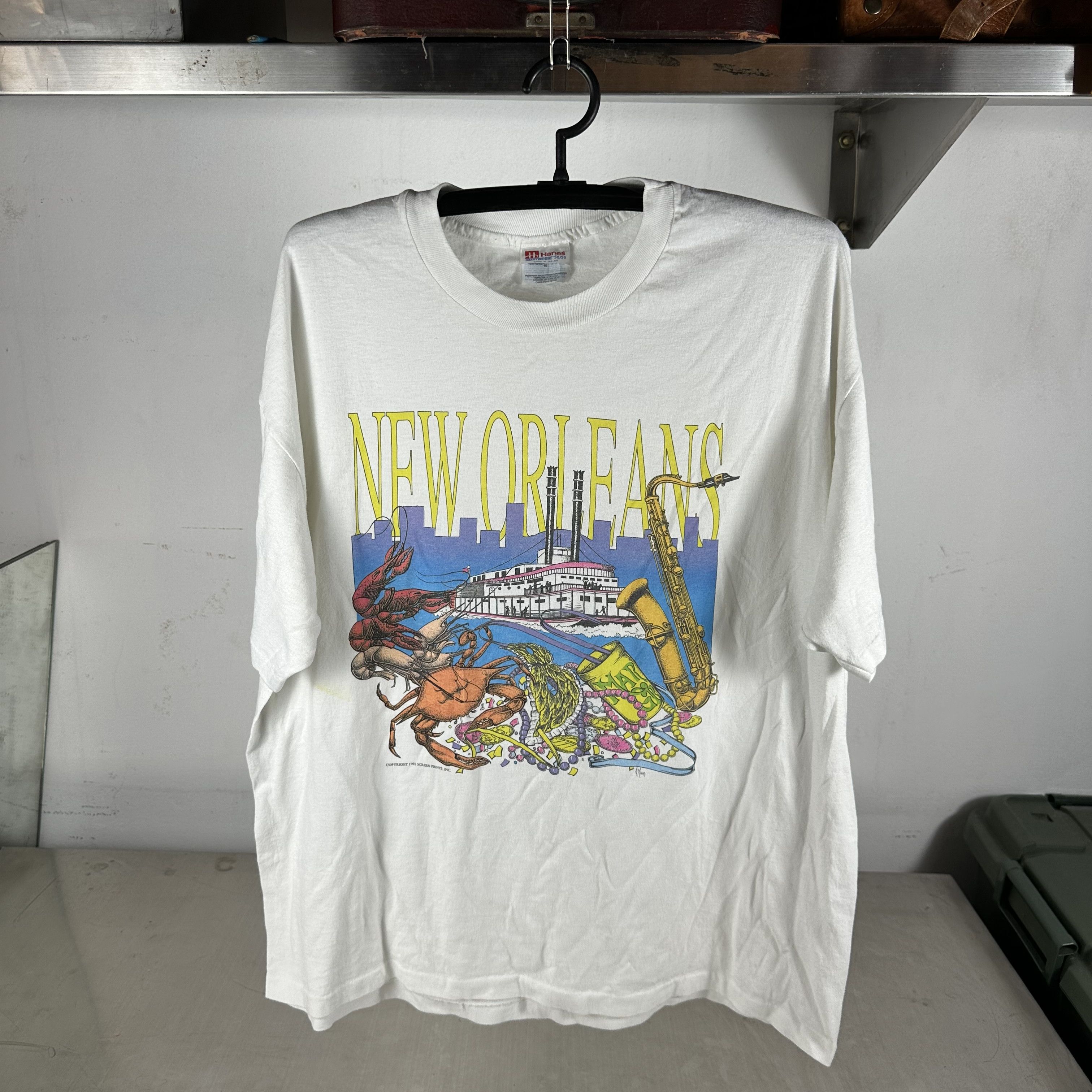 Vintage Vintage 1992 New Orleans City Artwork Single Stitch T-Shirt Size US XL / EU 56 / 4 - 1 Thumbnail