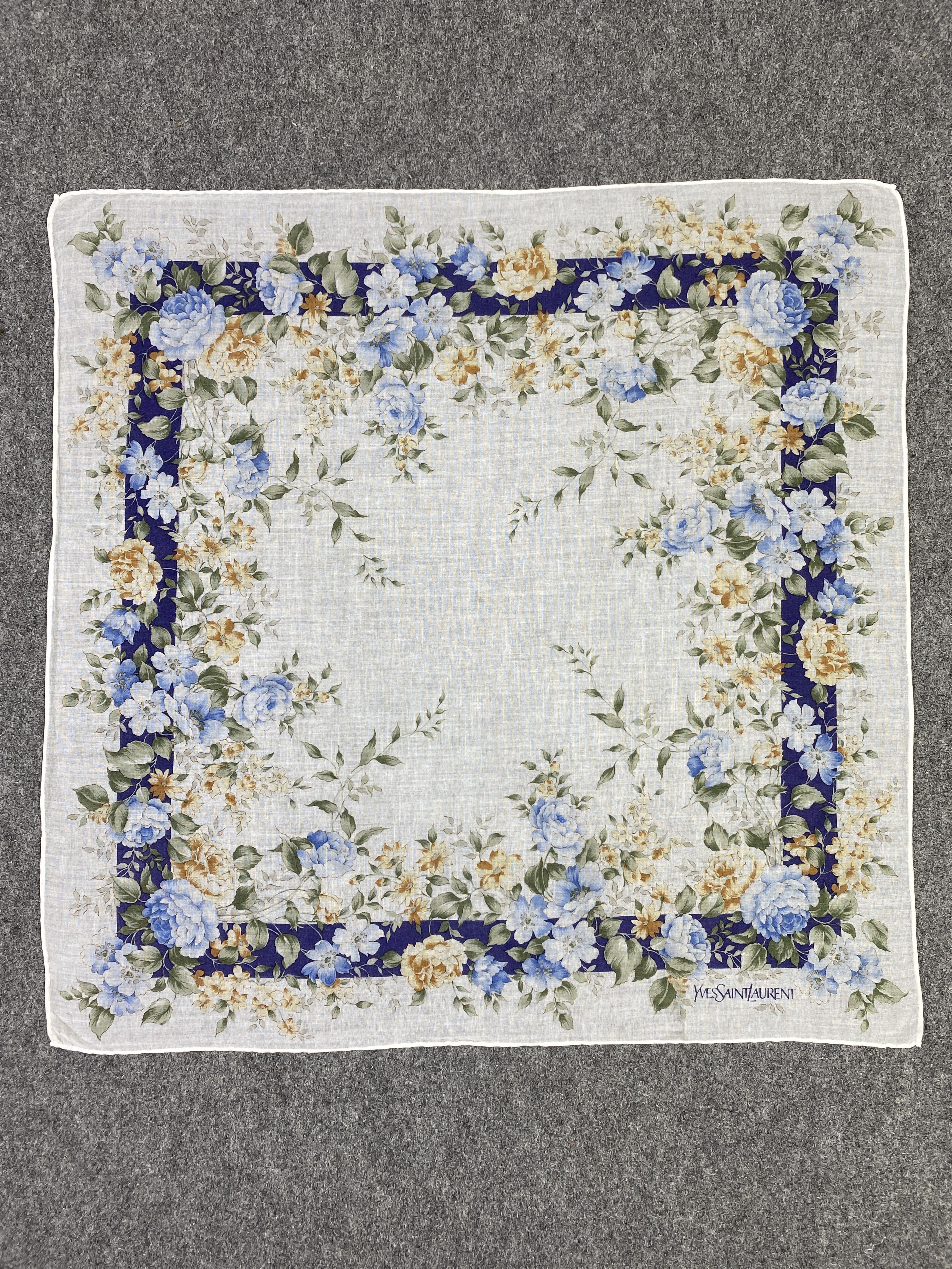 Yves Saint Laurent Vintage Yves Saint Laurent Handkerchief / Neckerchief KT0127 Size ONE SIZE - 3 Thumbnail