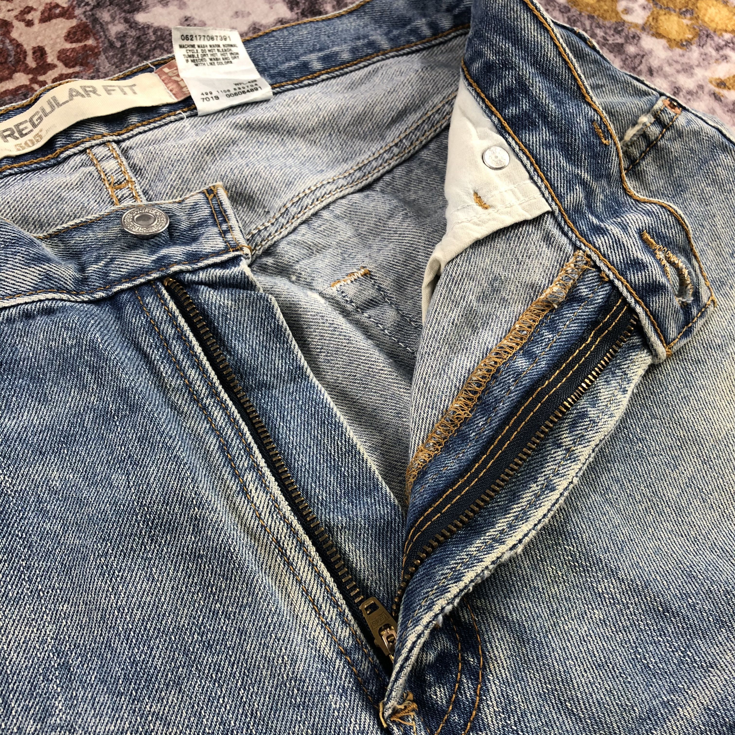Levi's × Vintage Vintage Blue Wash Levis 505 Jeans-JM2940 Size US 32 / EU 48 - 11 Thumbnail