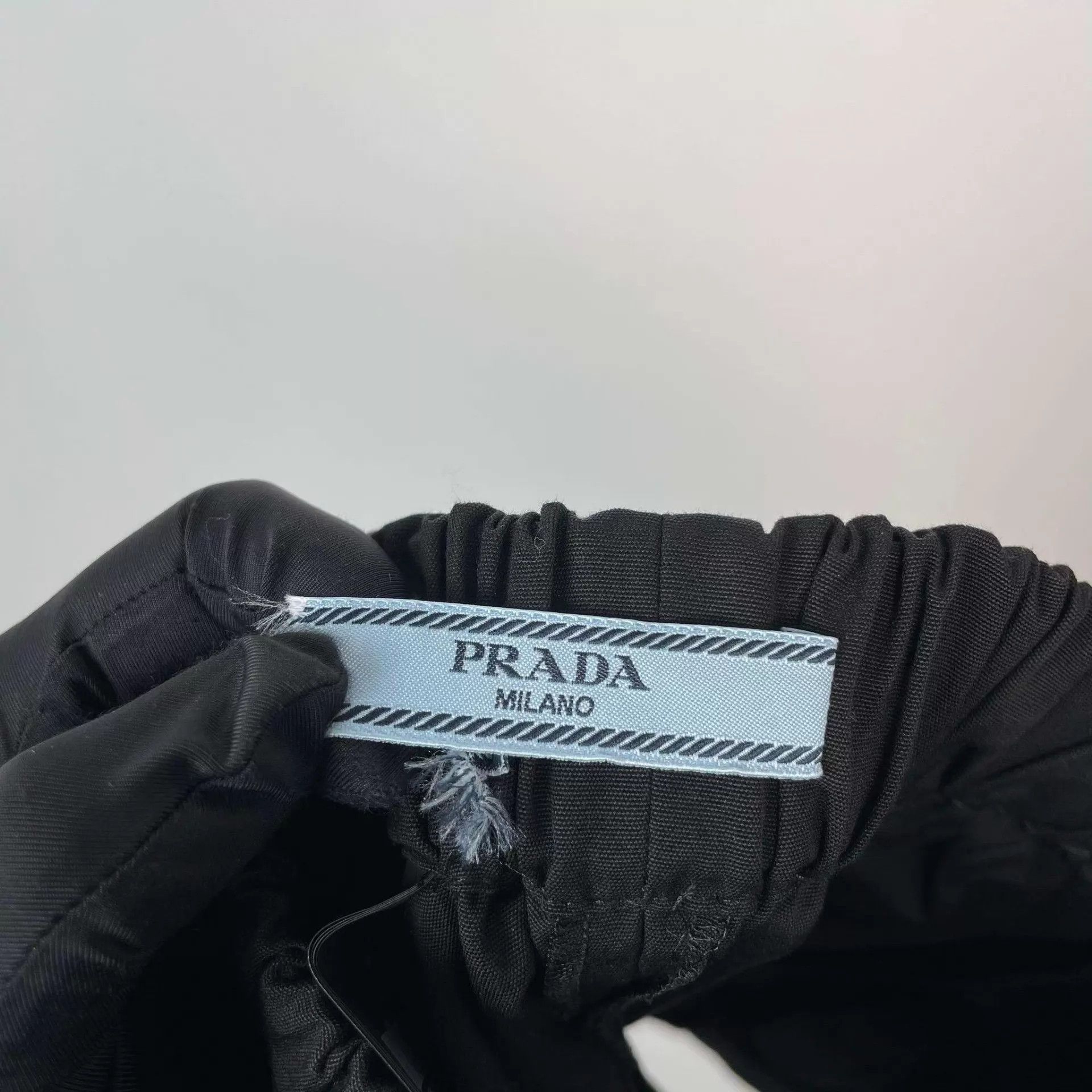 Prada Prada cotton shorts black size 36 Grade A Size 25" / US 0 / IT 36 - 3 Thumbnail