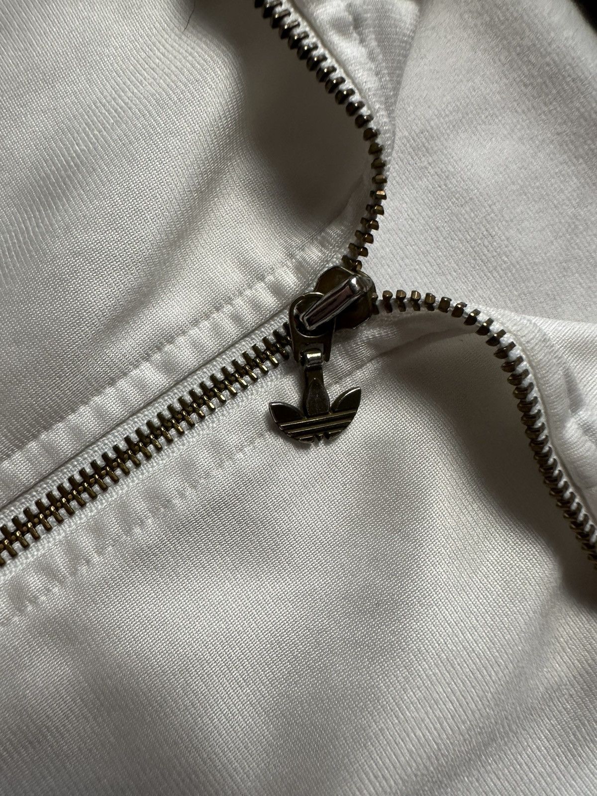 Adidas × Vintage Vintage adidas originals chile 62 track jacket size M white Size US M / EU 48-50 / 2 - 5 Thumbnail