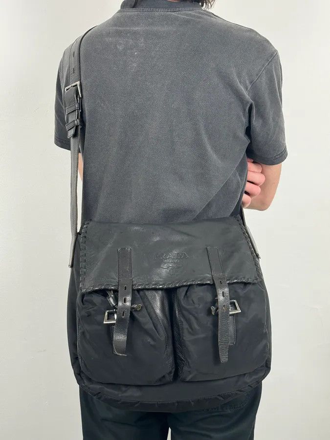 Prada 2000s Prada Black Buckles Nylon & Leather Messenger Bag Size ONE SIZE - 4 Thumbnail